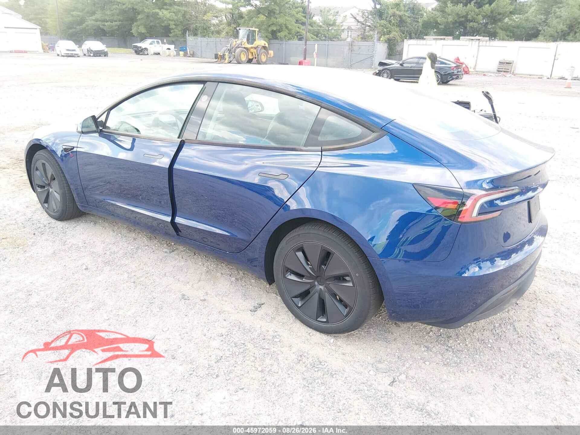 TESLA MODEL 3 2025 - 5YJ3E1EB0SF904210