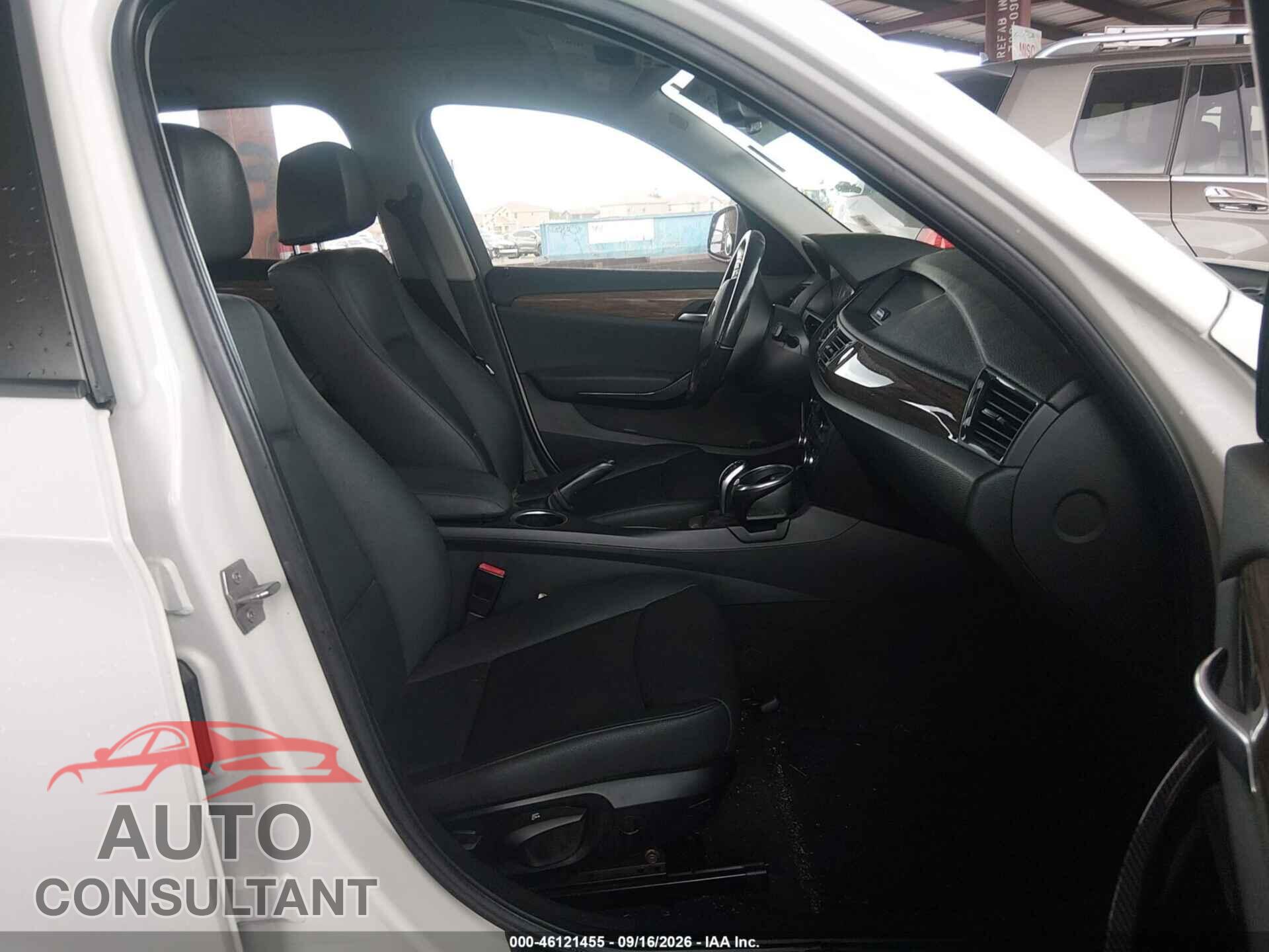 BMW X1 2013 - WBAVM1C51DVW42580
