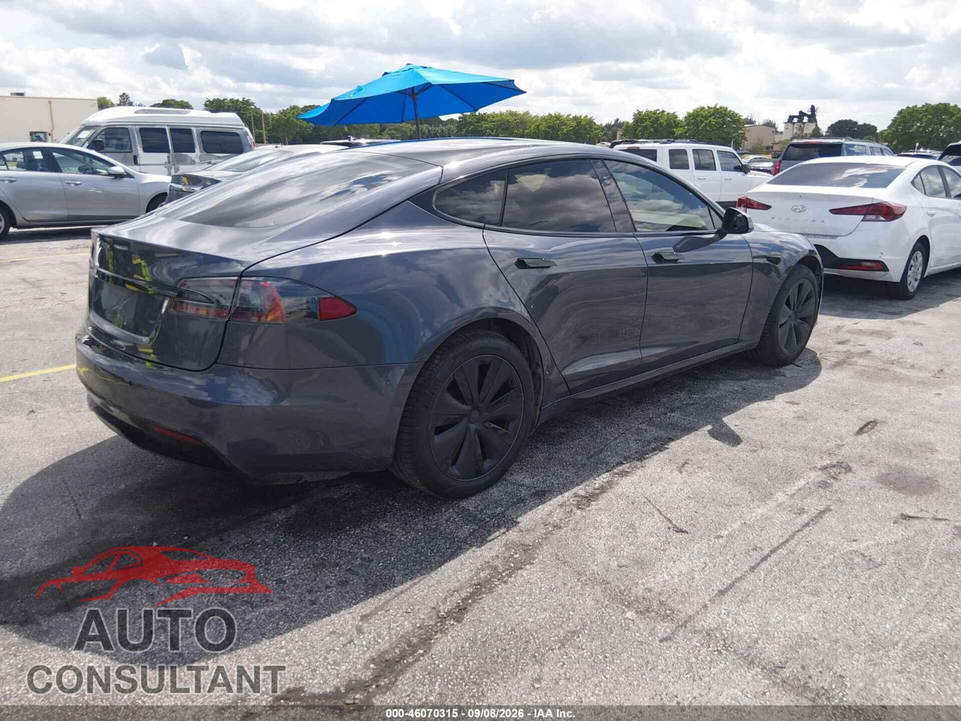 TESLA MODEL S 2021 - 5YJSA1E5XMF428830