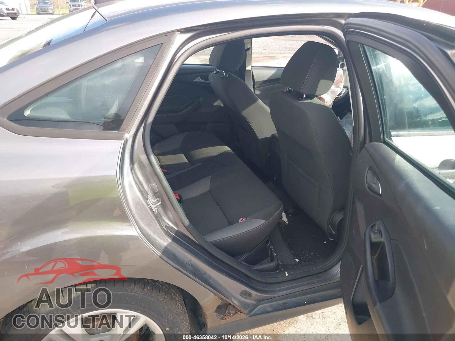 FORD FOCUS 2014 - 1FADP3F29EL295697