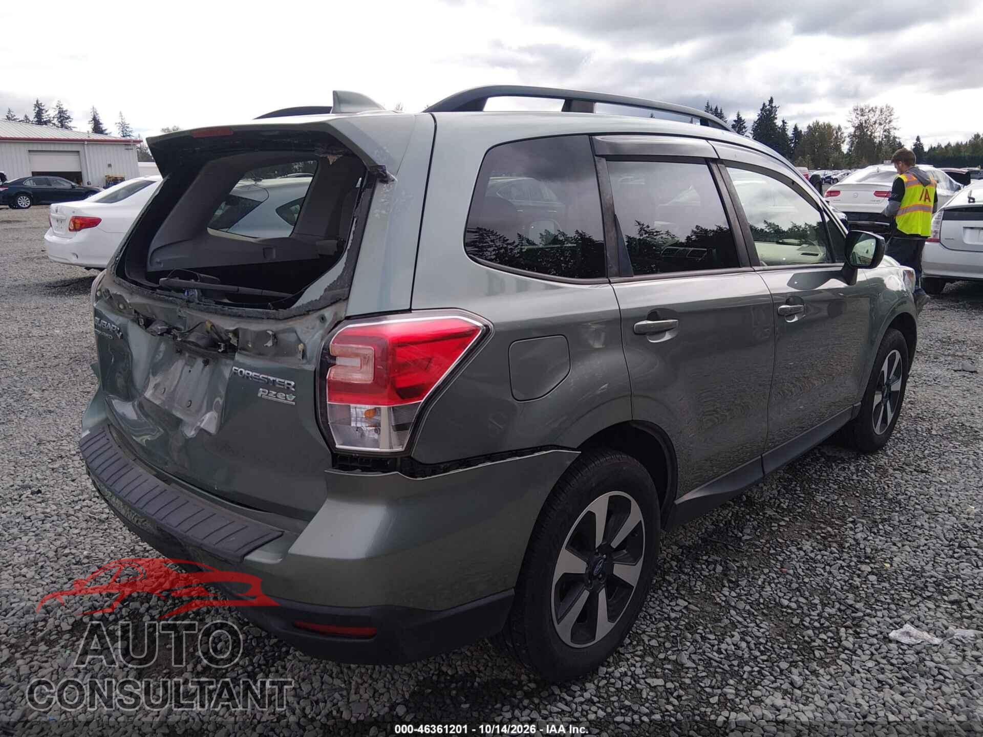 SUBARU FORESTER 2017 - JF2SJAEC4HH458671