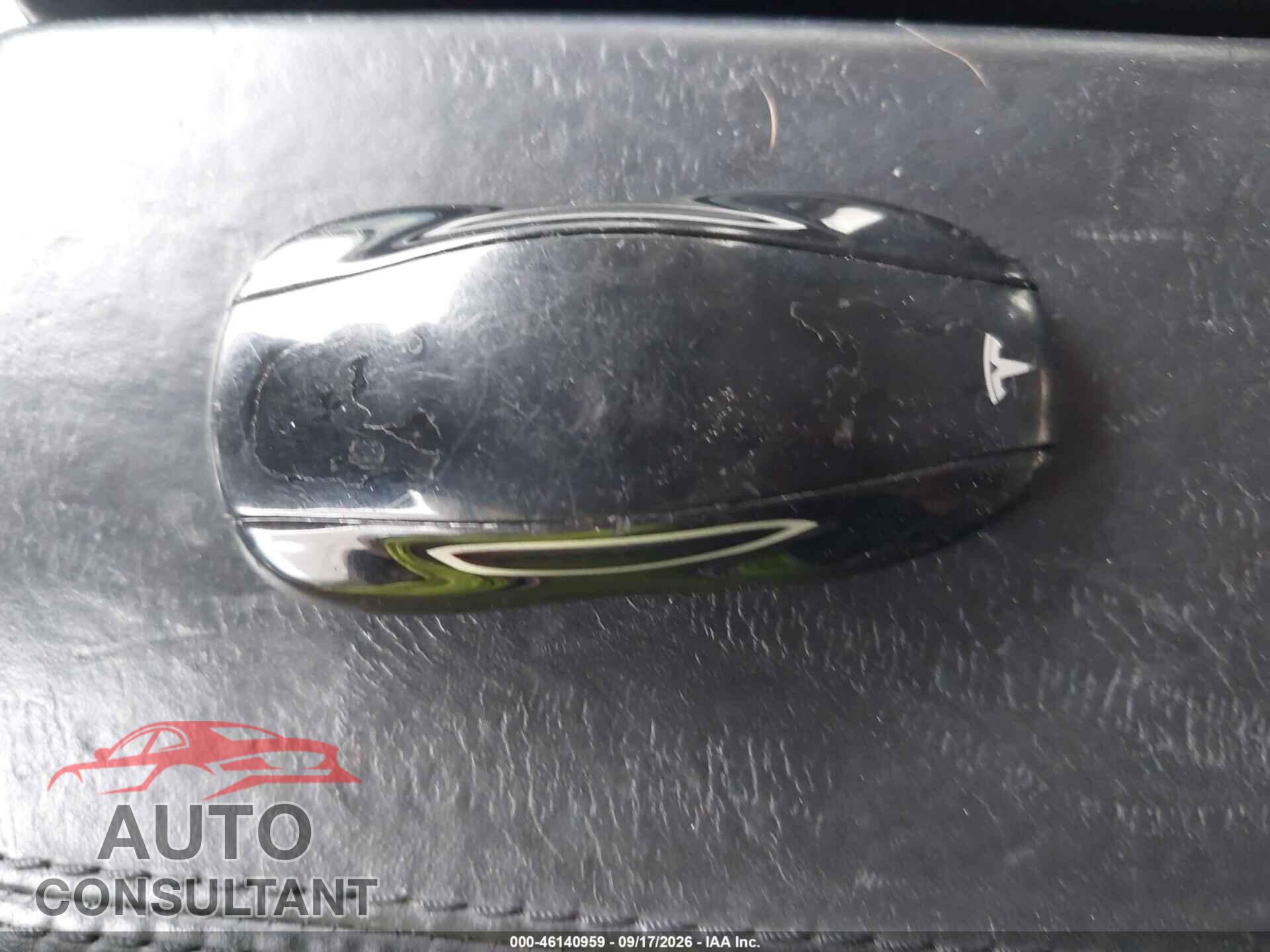 TESLA MODEL S 2013 - 5YJSA1CP5DFP12726