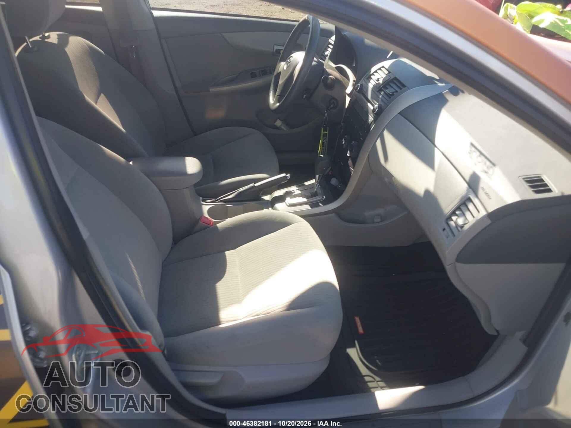 TOYOTA COROLLA 2010 - 2T1BU4EEXAC224103