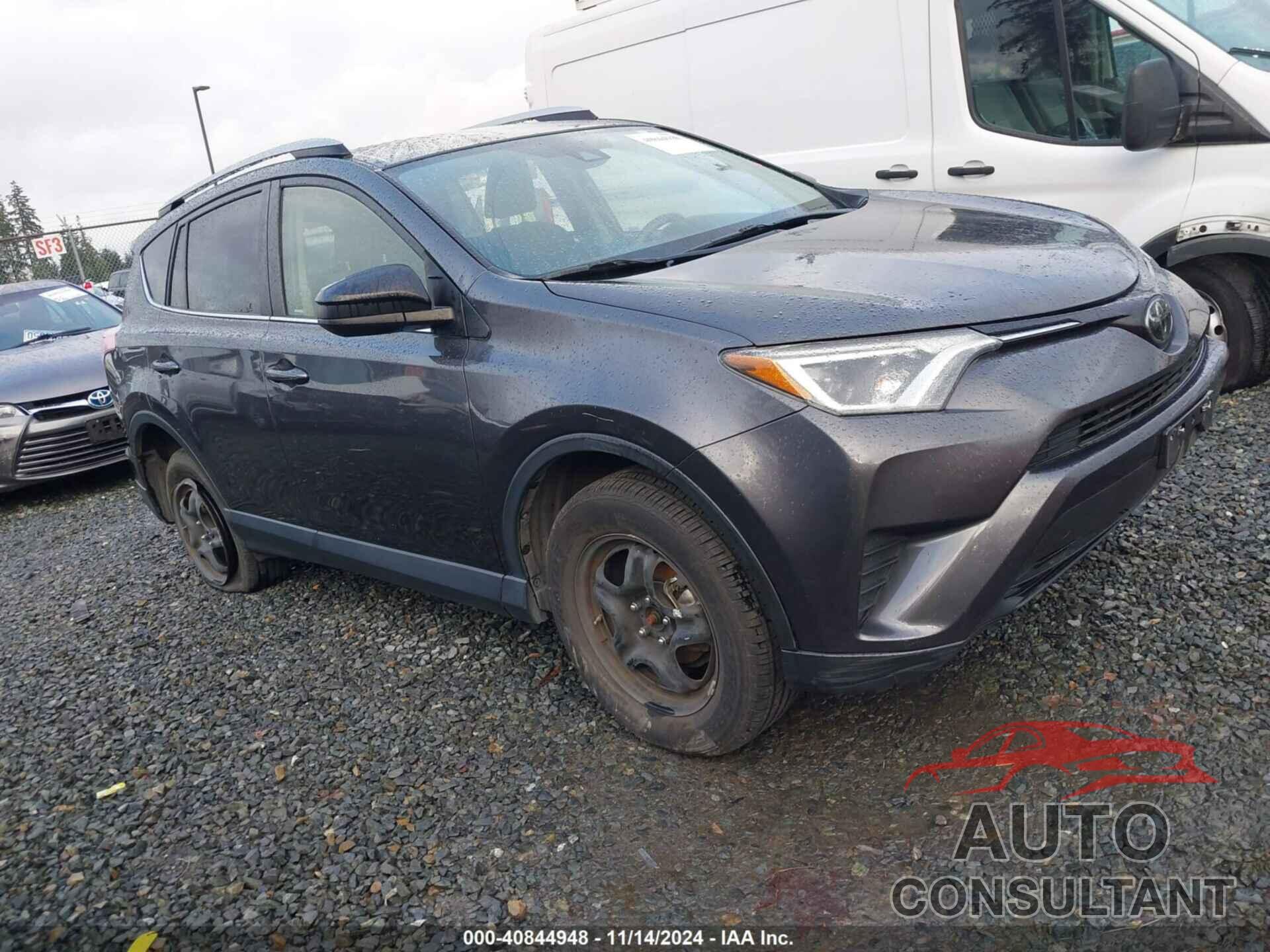 TOYOTA RAV4 2018 - JTMBFREV6JJ188180