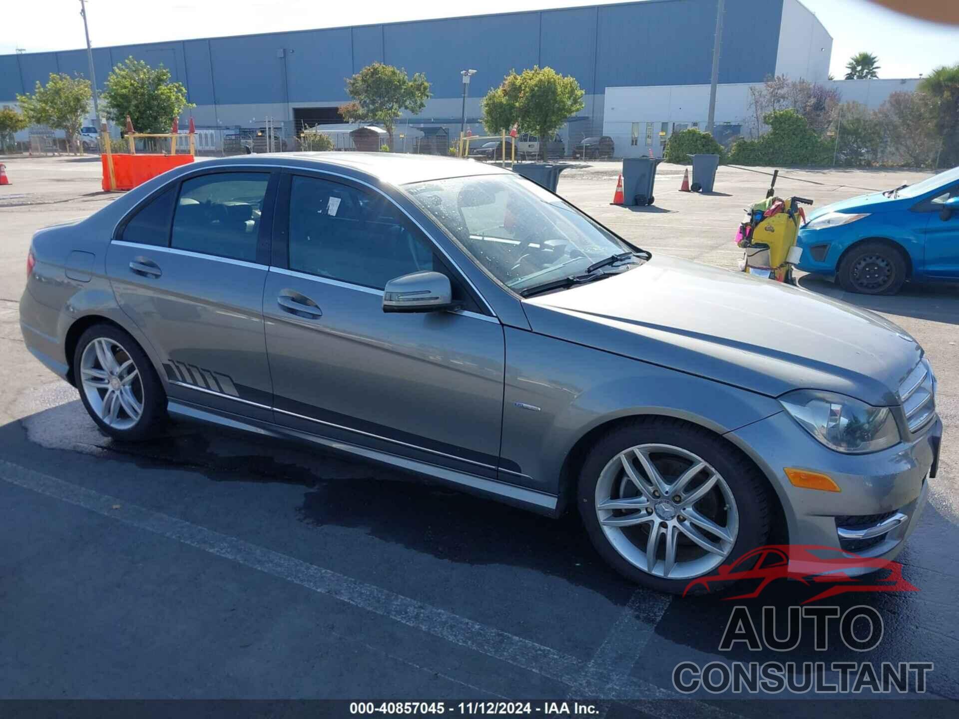 MERCEDES-BENZ C 250 2012 - WDDGF4HBXCR222013