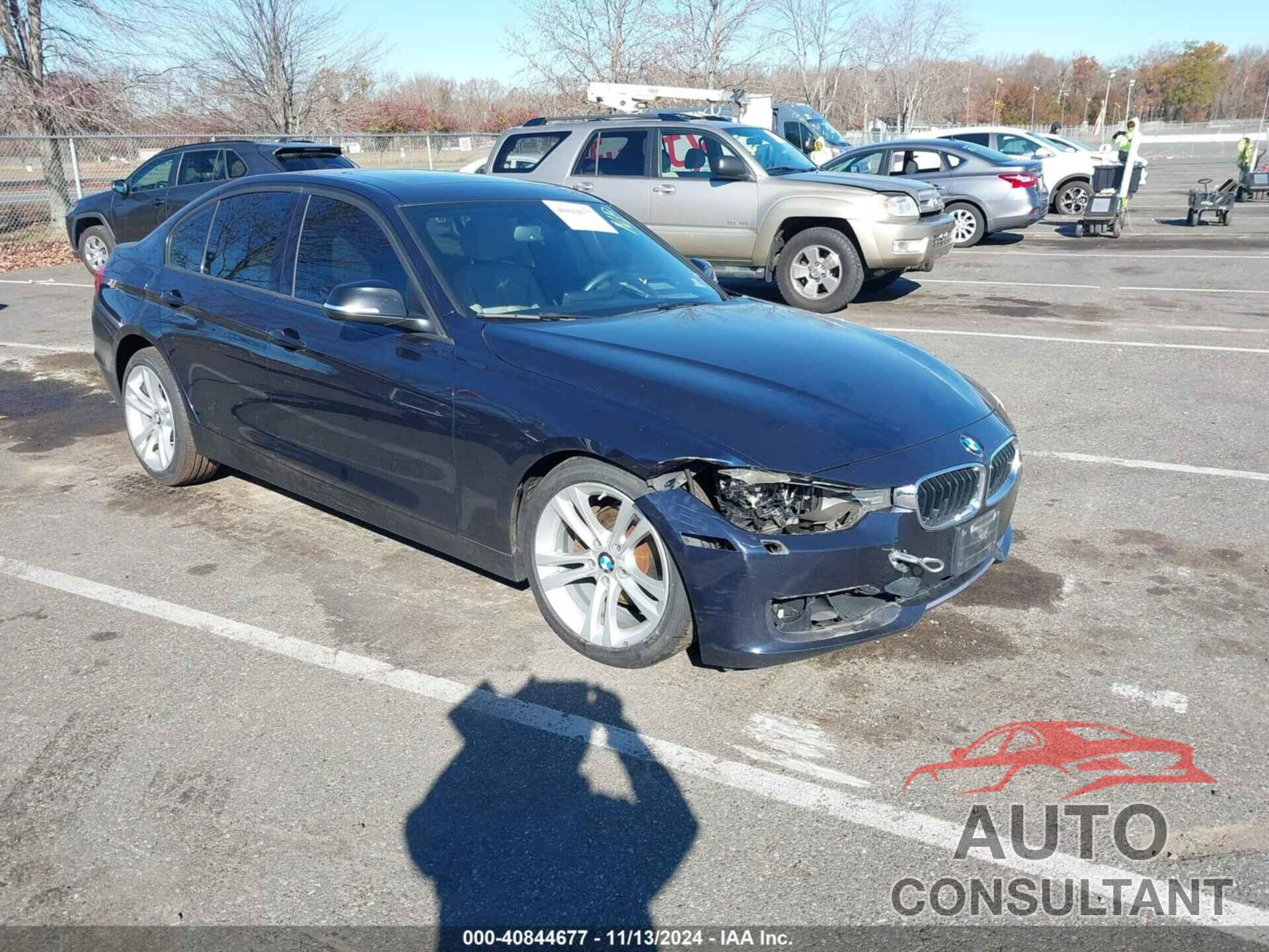 BMW 328I 2013 - WBA3B5C5XDF598092