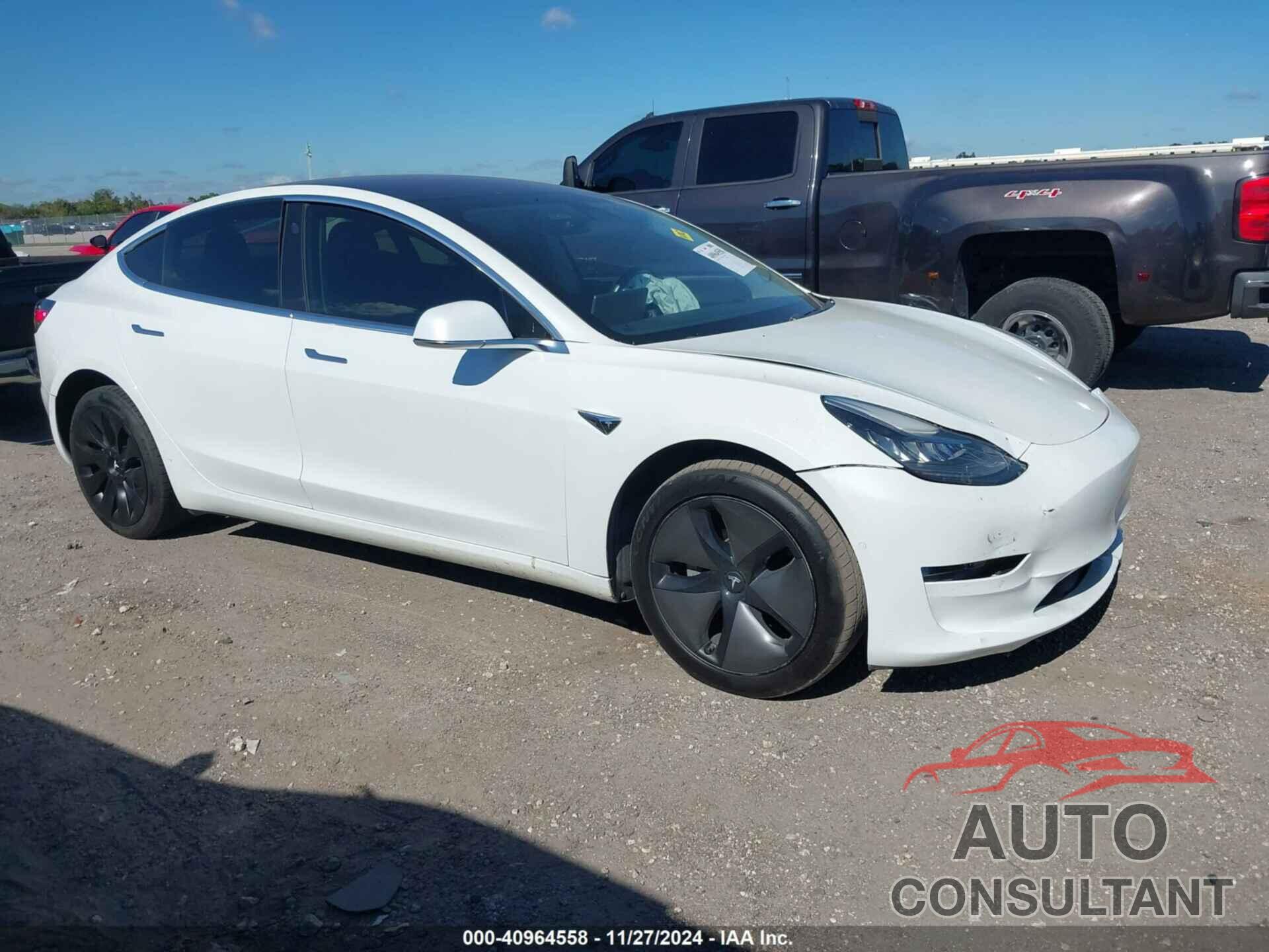 TESLA MODEL 3 2018 - 5YJ3E1EA5JF026327