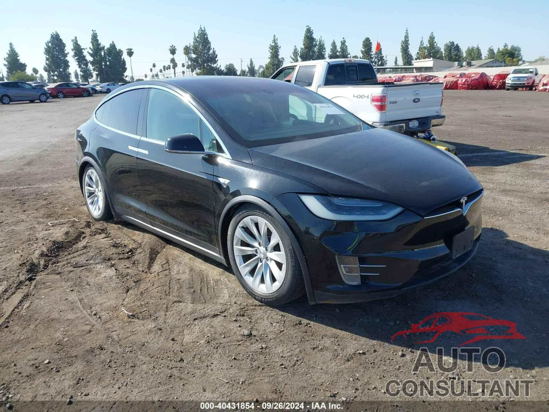 TESLA MODEL X 2016 - 5YJXCAE21GF001711