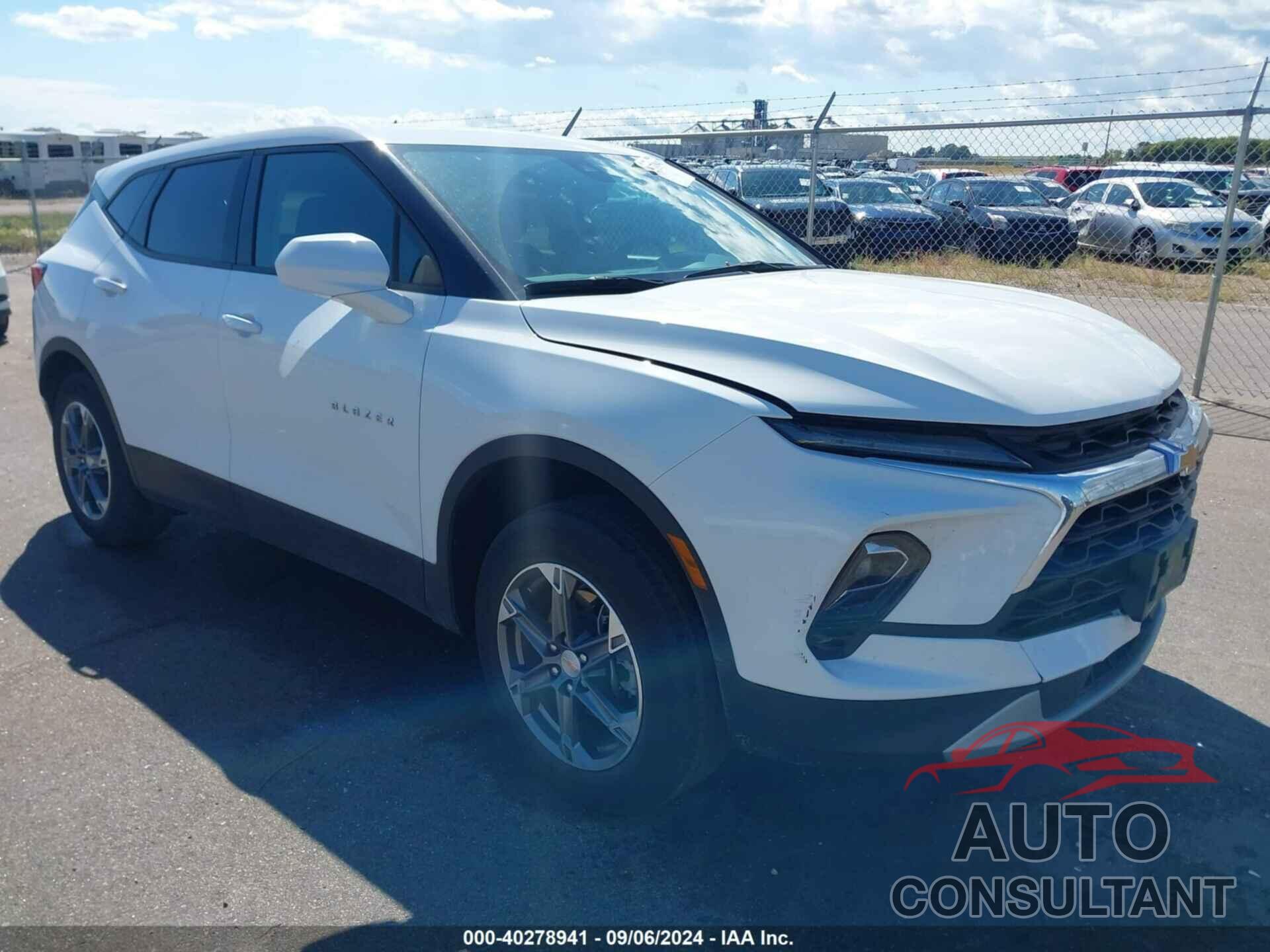 CHEVROLET BLAZER 2023 - 3GNKBHR46PS158974