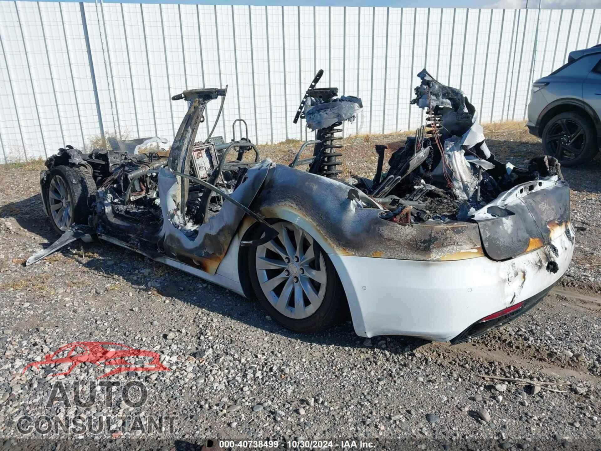 TESLA MODEL S 2016 - 5YJSA1E13GF146093