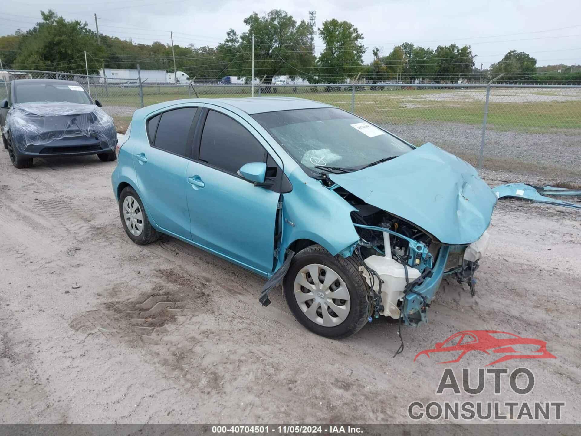 TOYOTA PRIUS C 2013 - JTDKDTB34D1049871