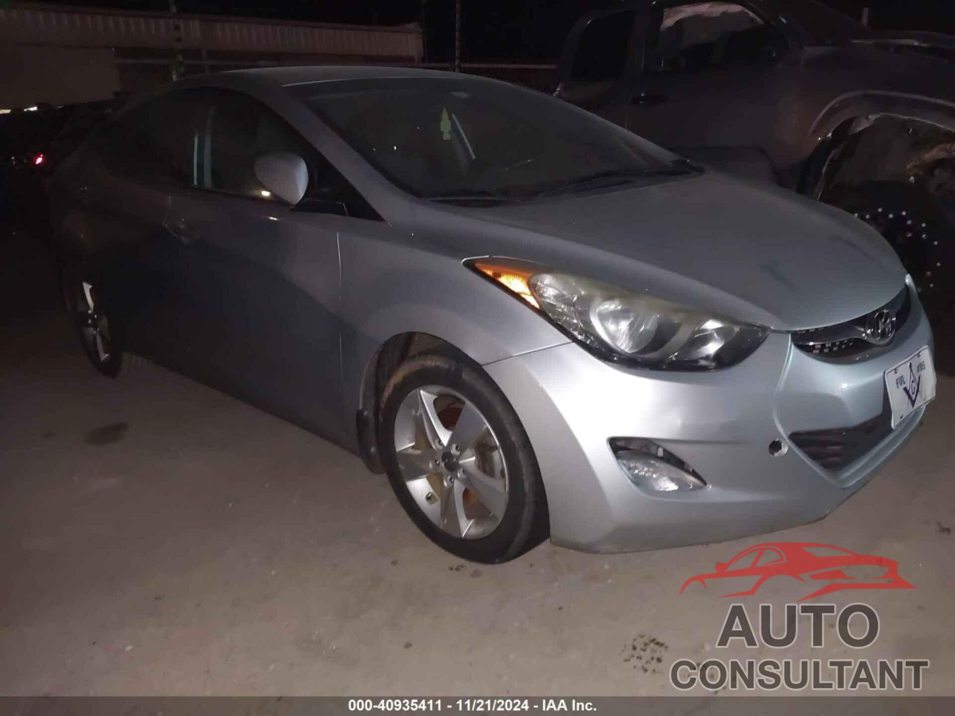 HYUNDAI ELANTRA 2013 - 5NPDH4AE1DH393589