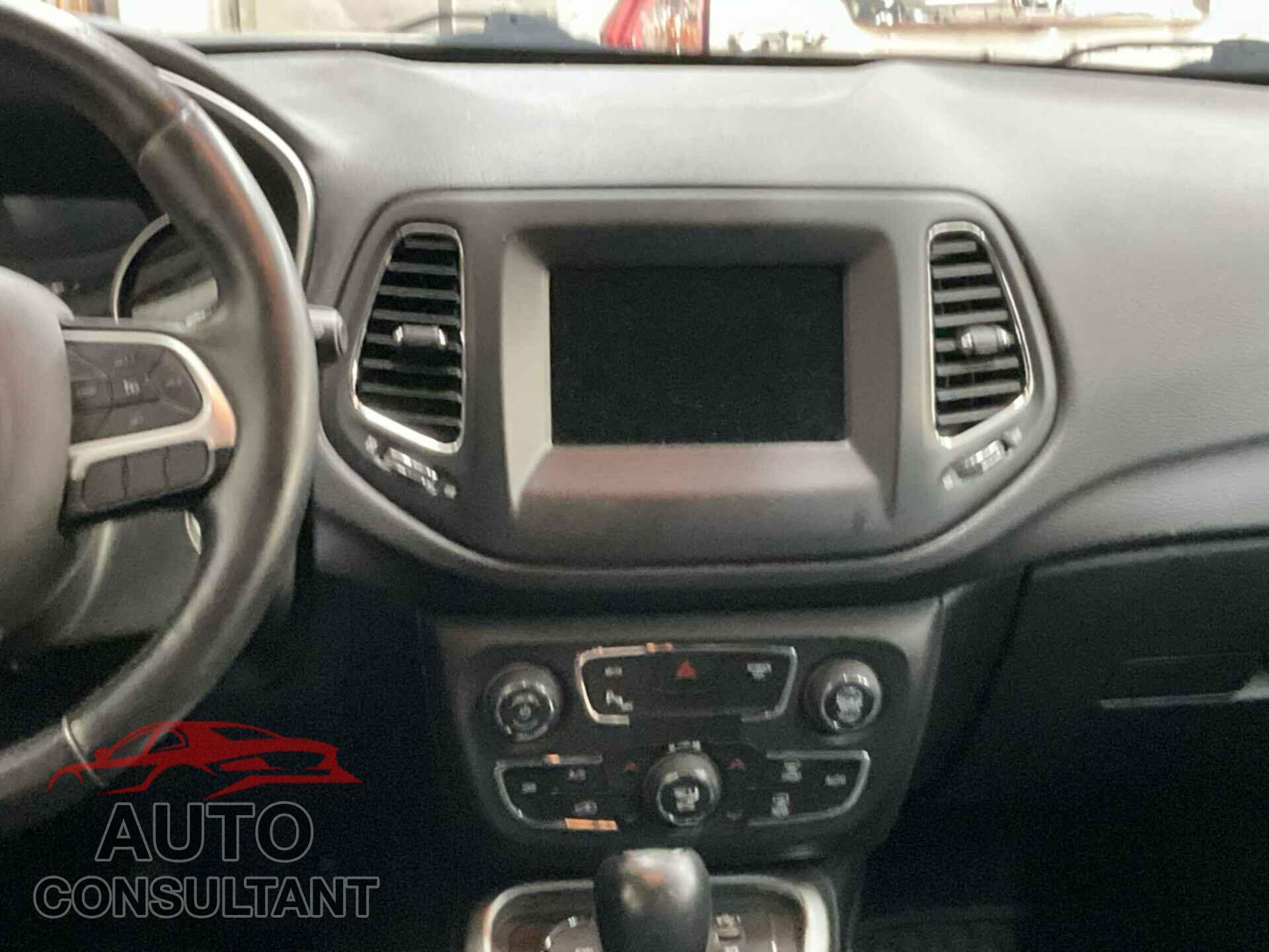 JEEP COMPASS 2019 - 3C4NJDBB3KT734744