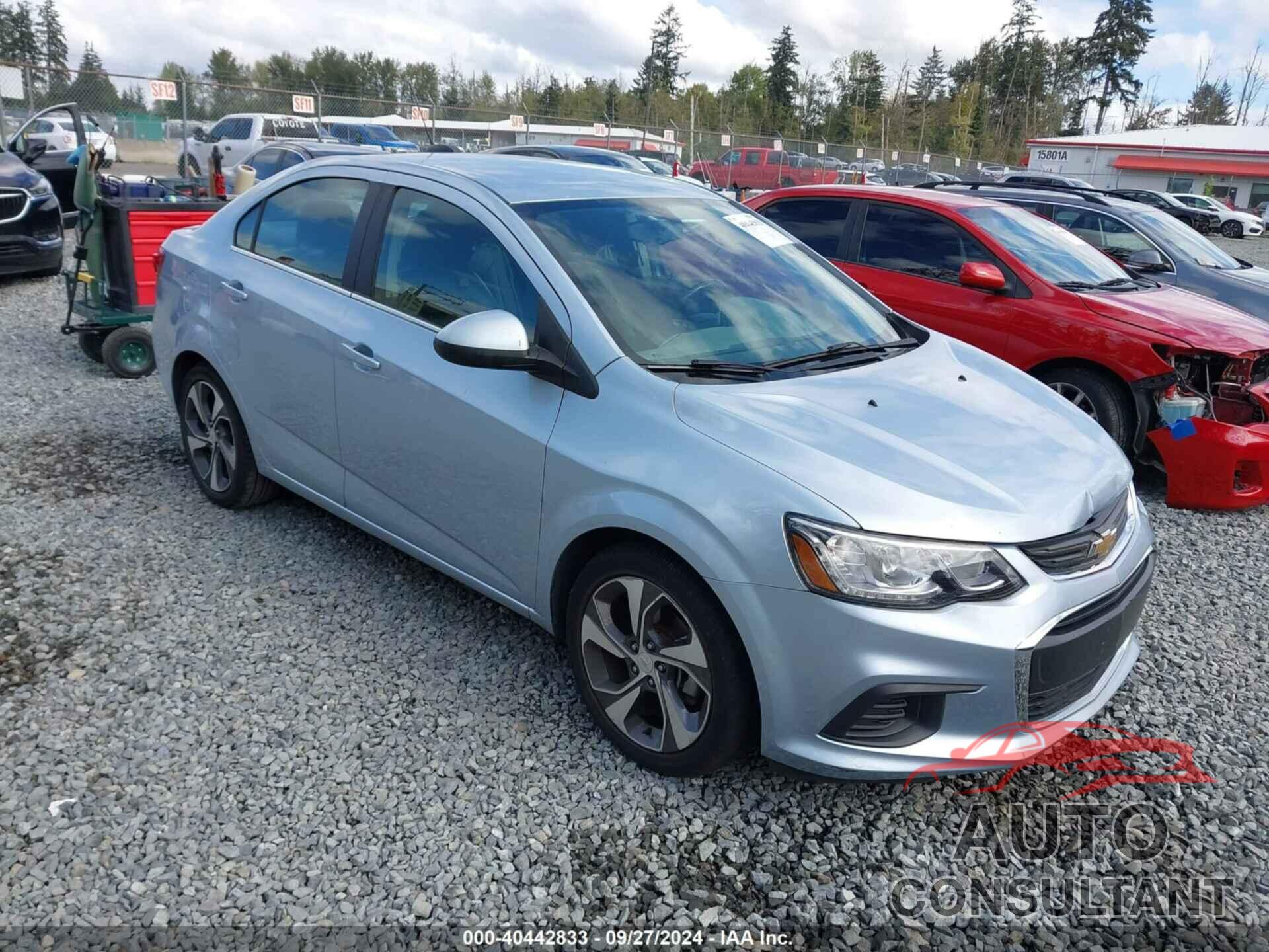 CHEVROLET SONIC 2018 - 1G1JF5SB8J4104253