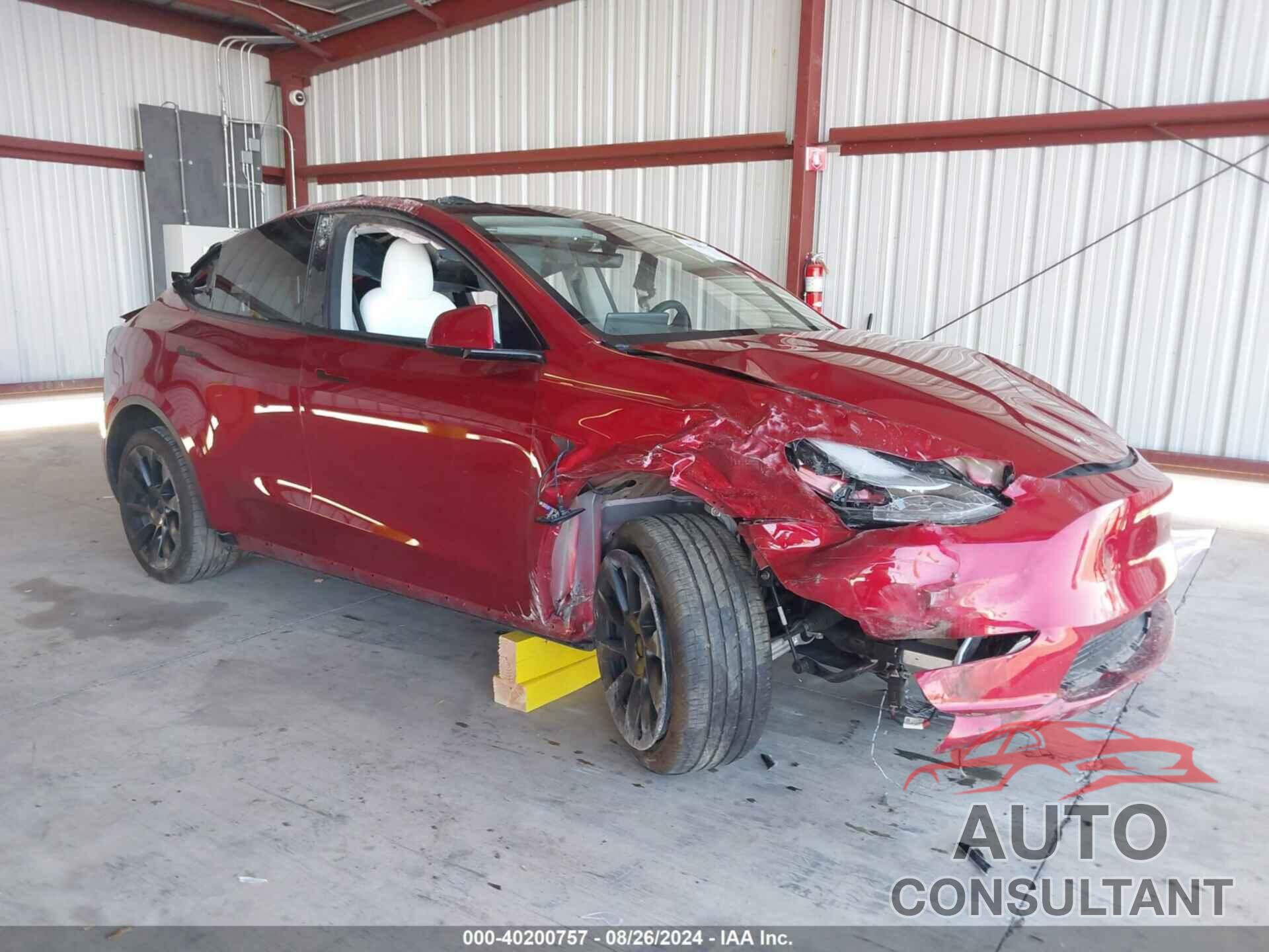 TESLA MODEL Y 2024 - 7SAYGDEE1RF011312