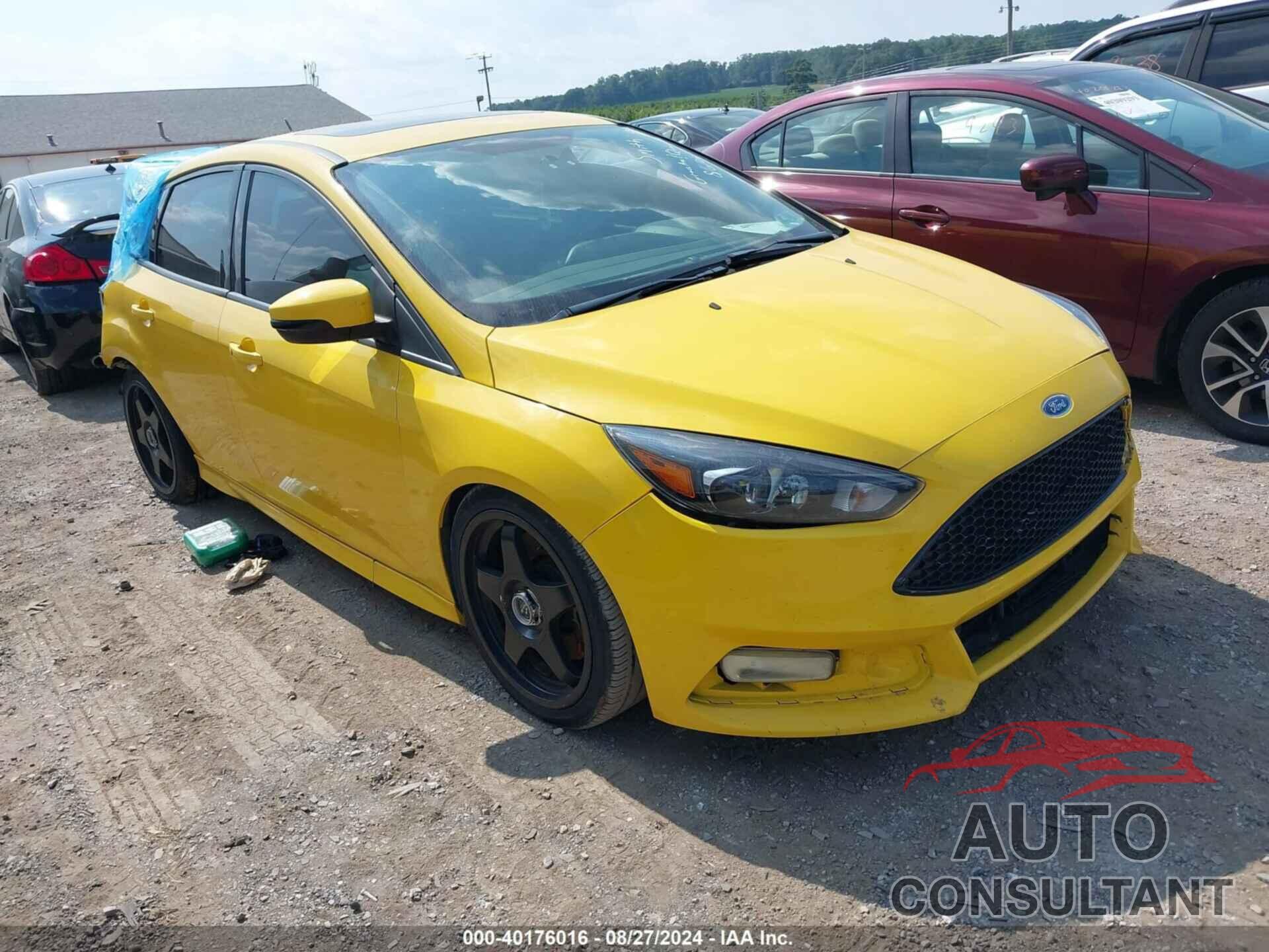 FORD FOCUS ST 2018 - 1FADP3L98JL329348