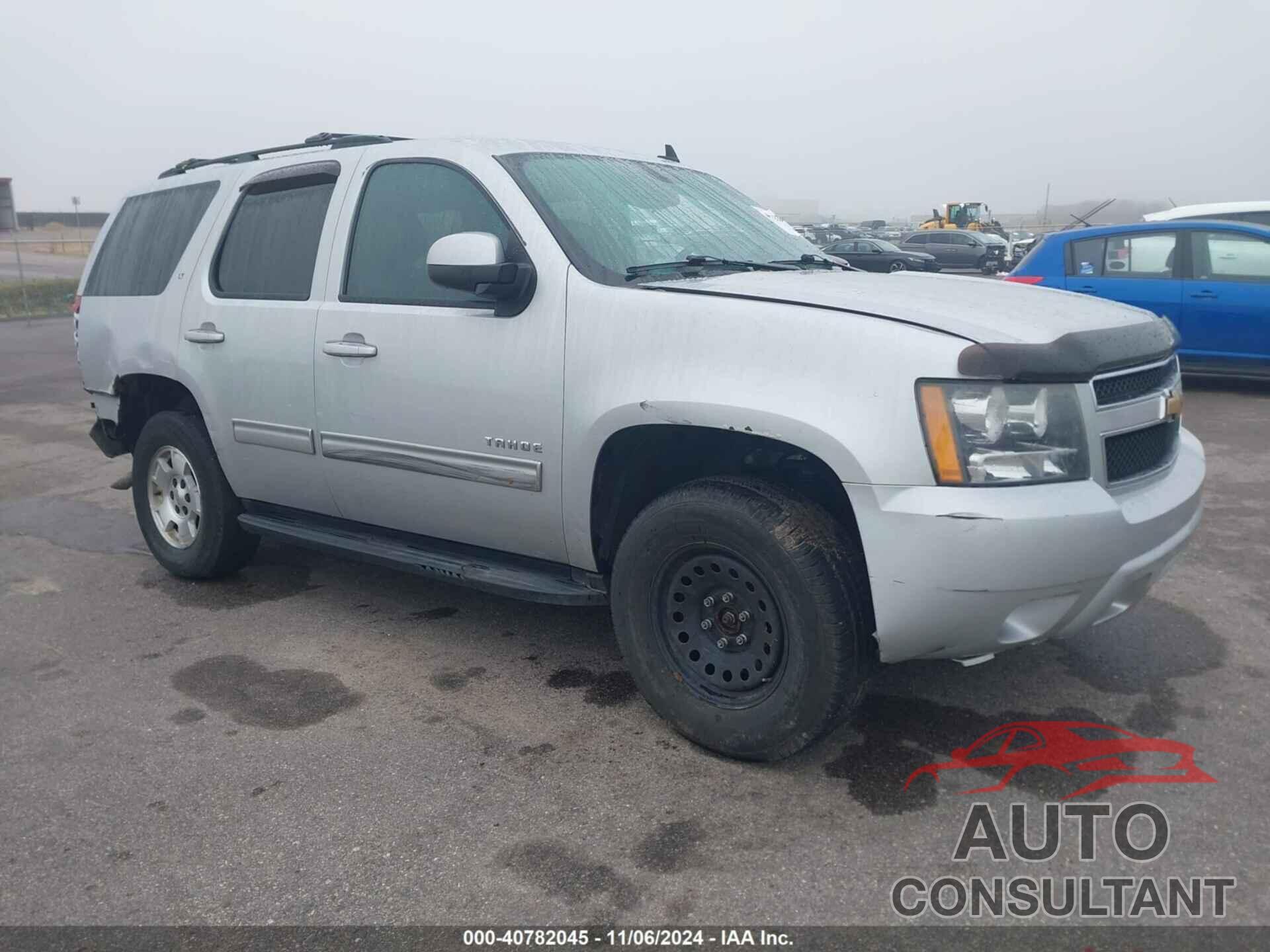 CHEVROLET TAHOE 2011 - 1GNSKBE03BR114958