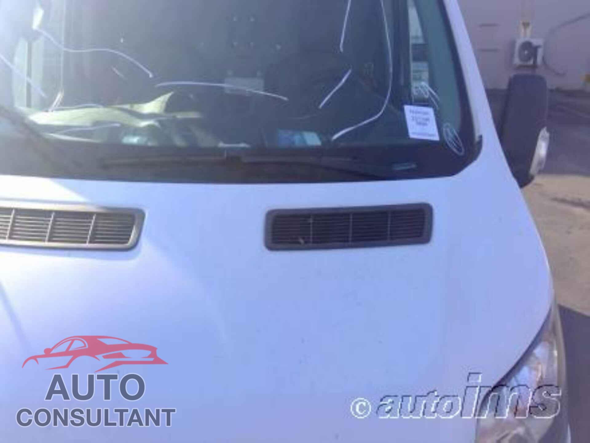 FORD TRANSIT 2019 - 1FTYR1YM2KKA21493