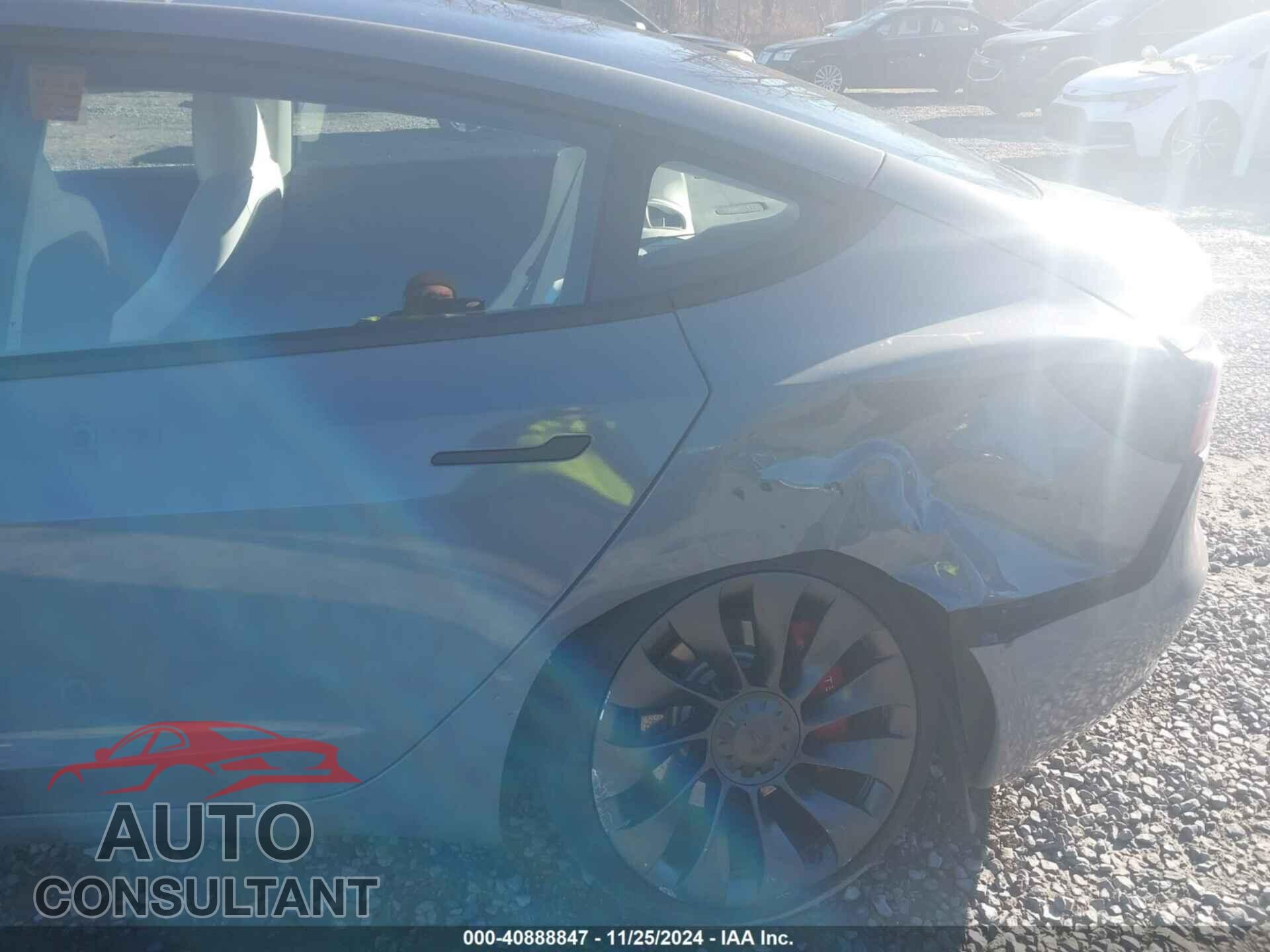 TESLA MODEL 3 2018 - 5YJ3E1EA1JF026776