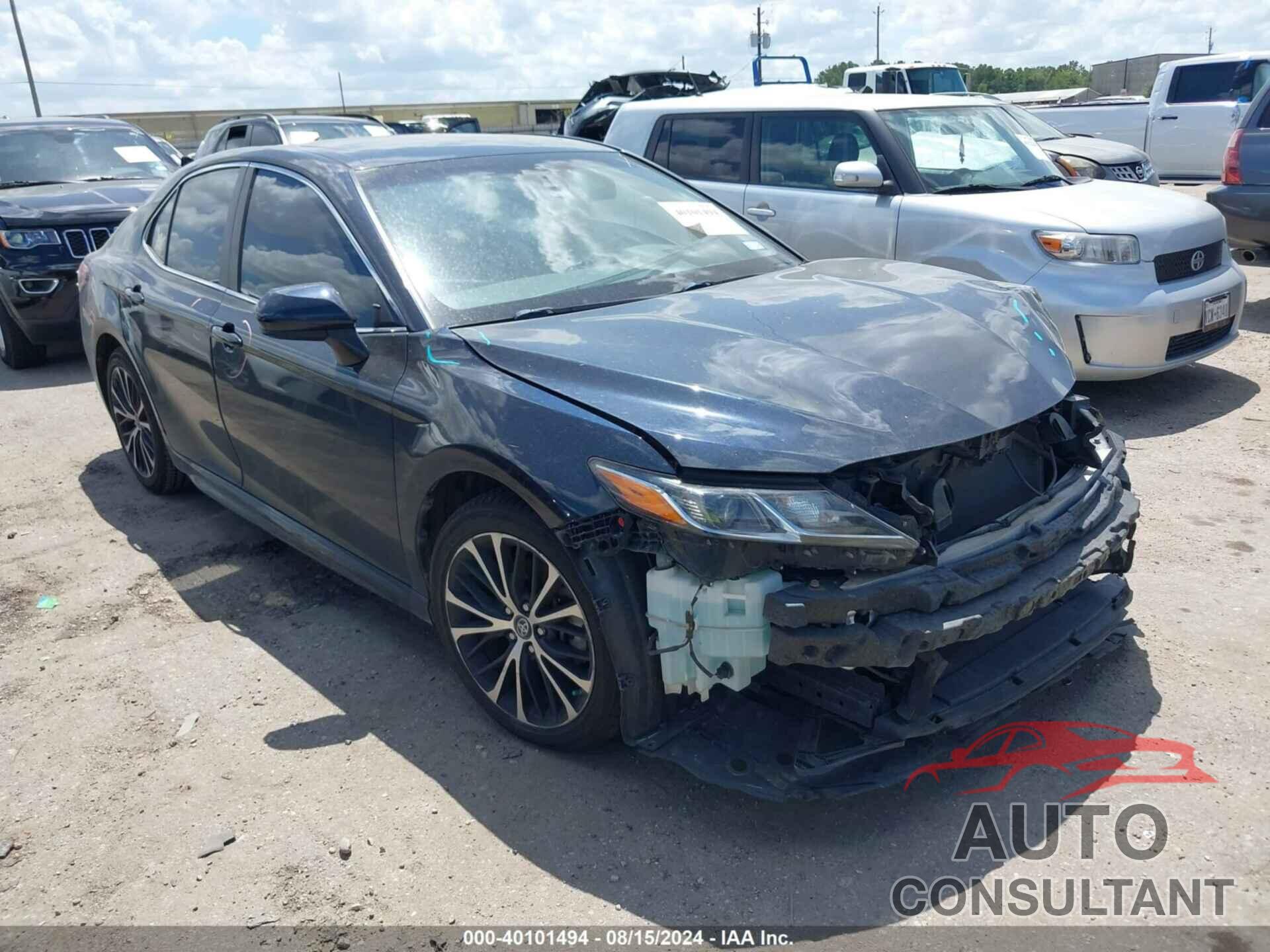 TOYOTA CAMRY 2018 - 4T1B11HKXJU544366