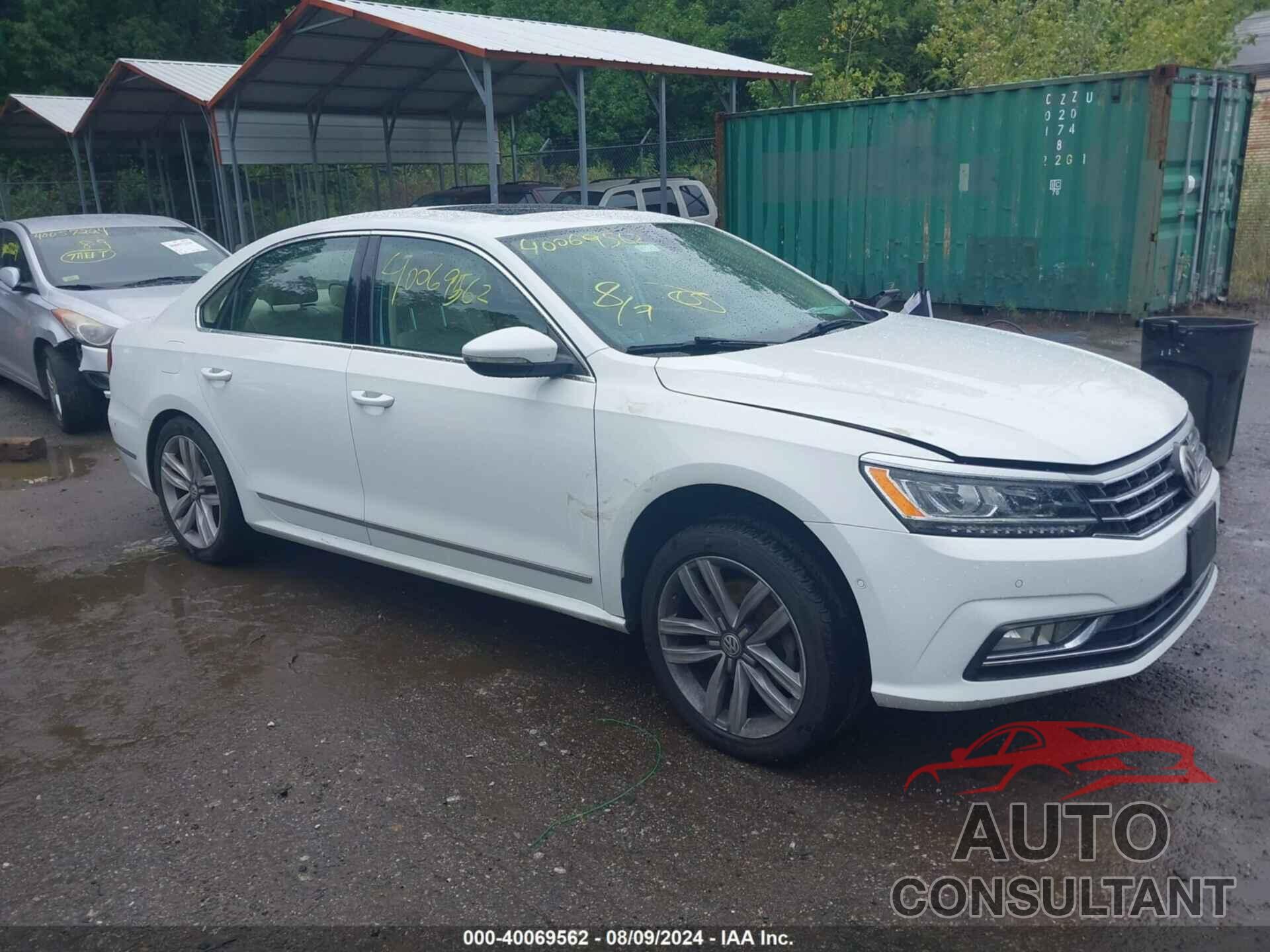 VOLKSWAGEN PASSAT 2017 - 1VWCM7A30HC060497