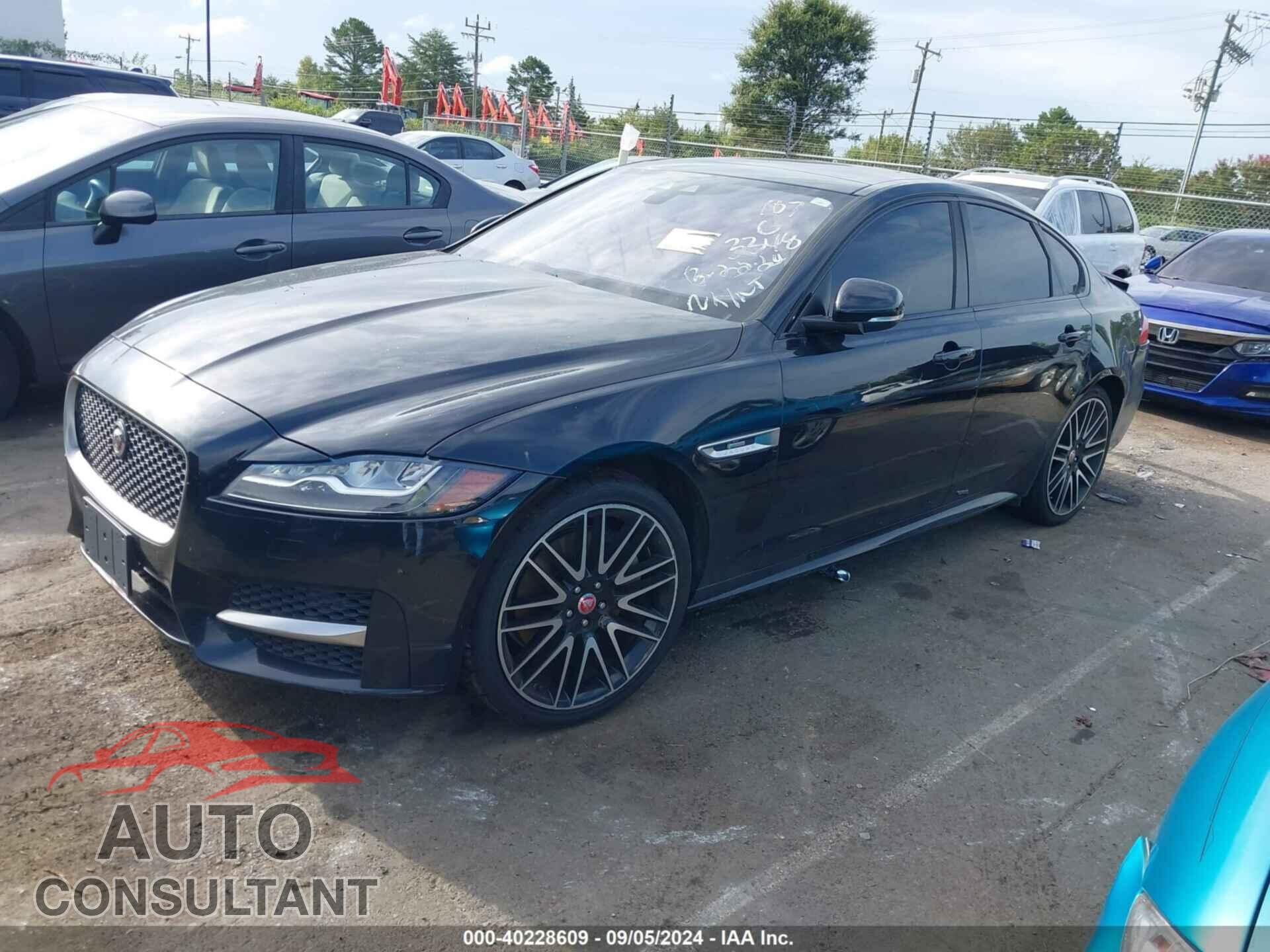 JAGUAR XF 2017 - SAJBF4BV8HCY43348