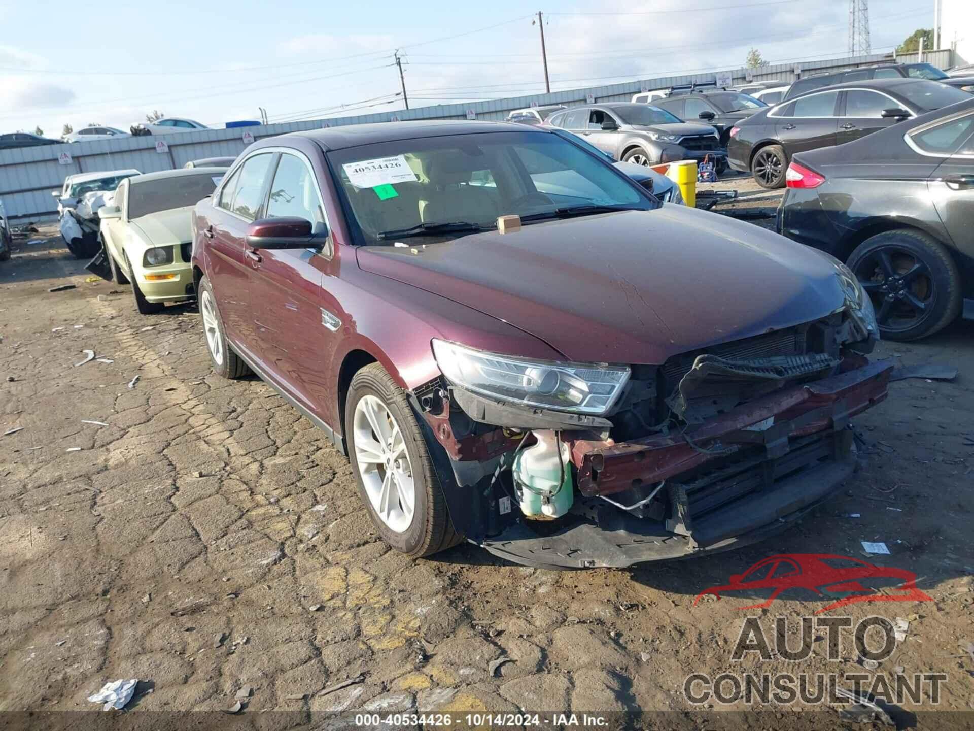 FORD TAURUS 2018 - 1FAHP2E87JG100958