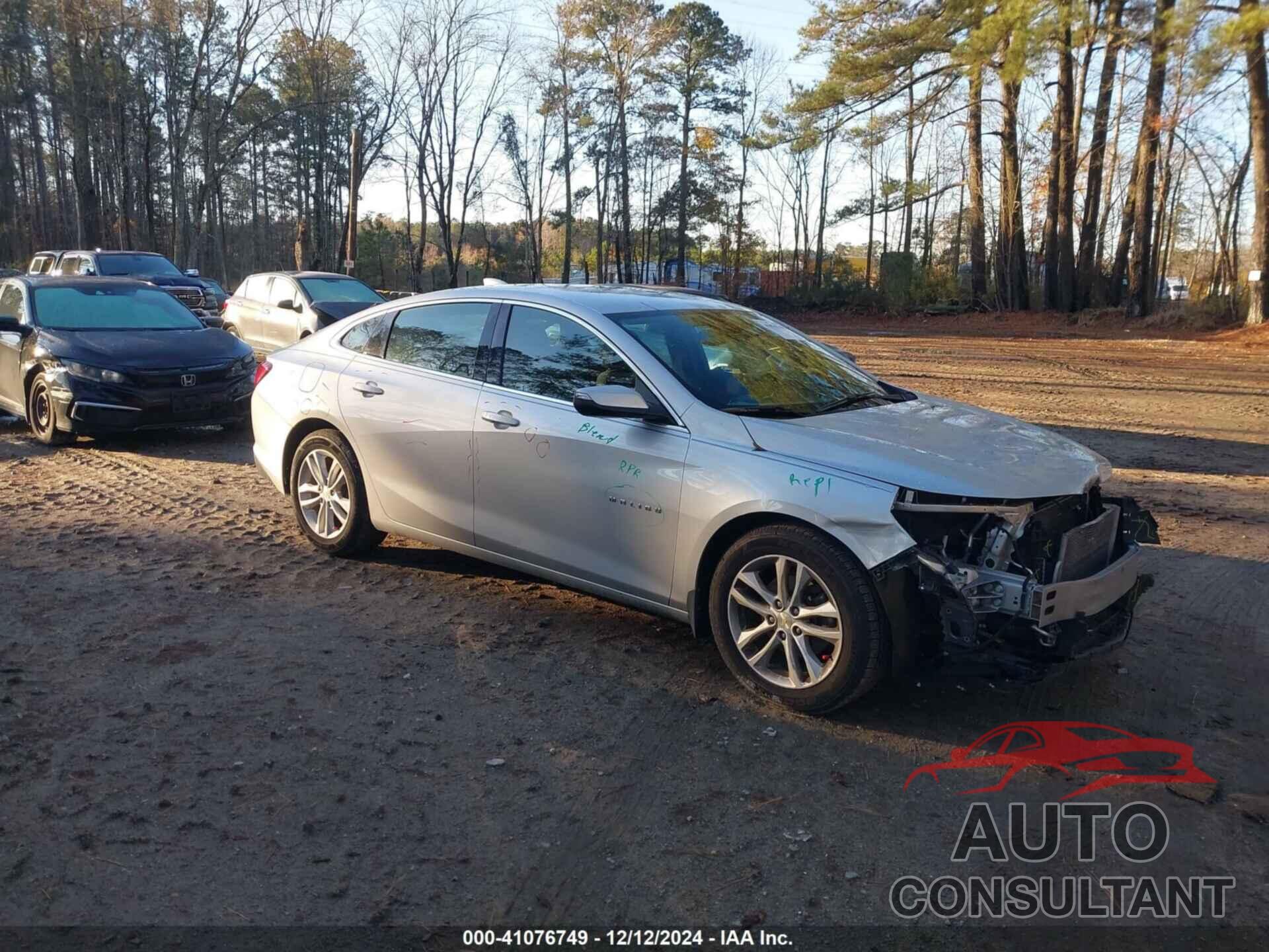 CHEVROLET MALIBU 2018 - 1G1ZD5ST7JF245059