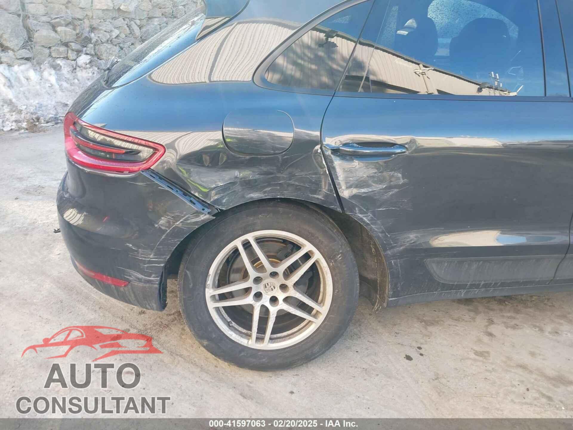 PORSCHE MACAN 2017 - WP1AA2A57HLB03299