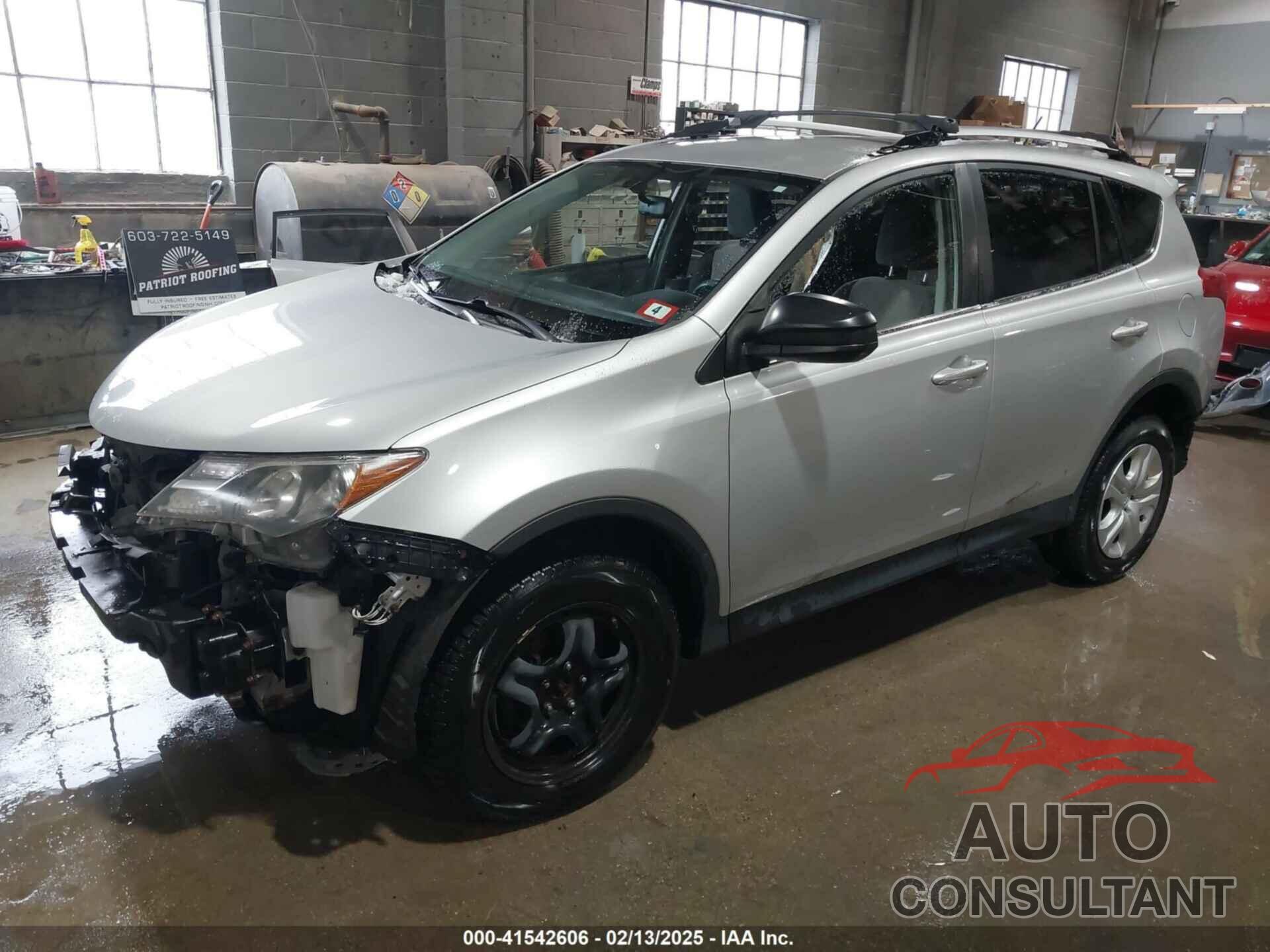 TOYOTA RAV4 2015 - JTMBFREV5FJ029691