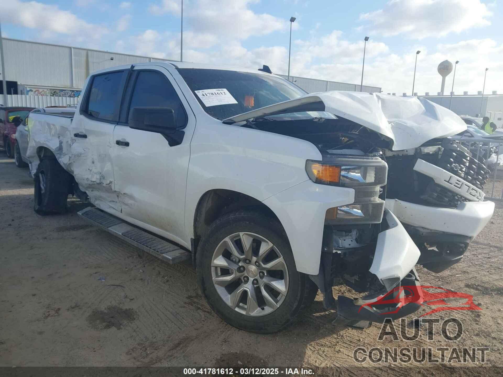 CHEVROLET SILVERADO 1500 2021 - 1GCPWBEK3MZ192910