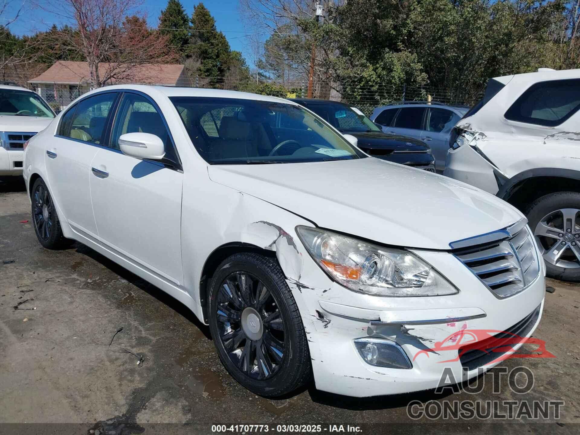 HYUNDAI GENESIS 2010 - KMHGC4DE1AU076190