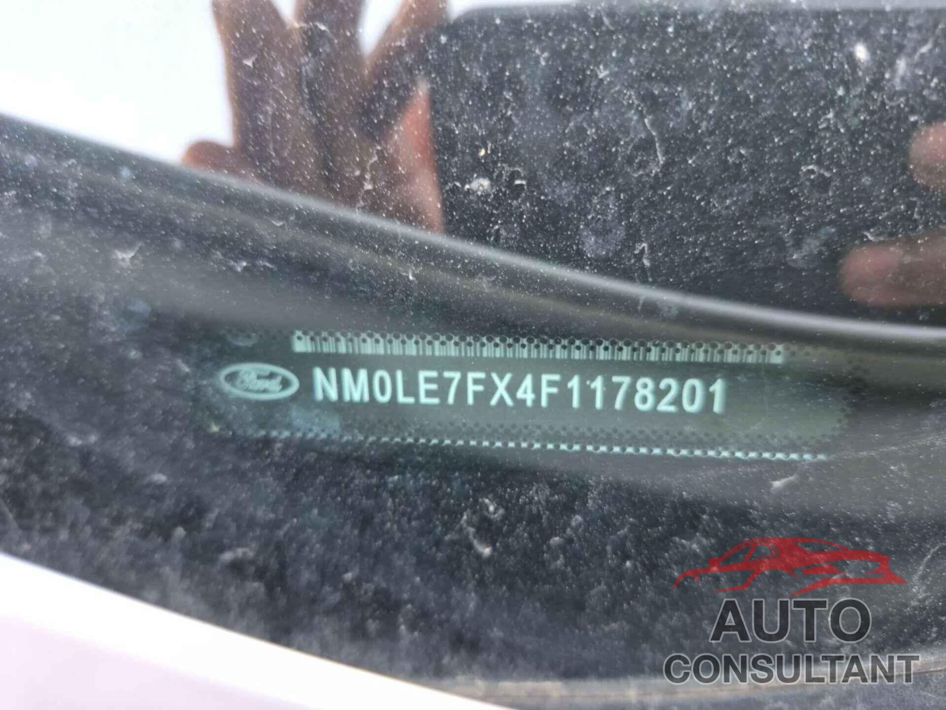 FORD TRANSIT CONNECT 2015 - NM0LE7FX4F1178201