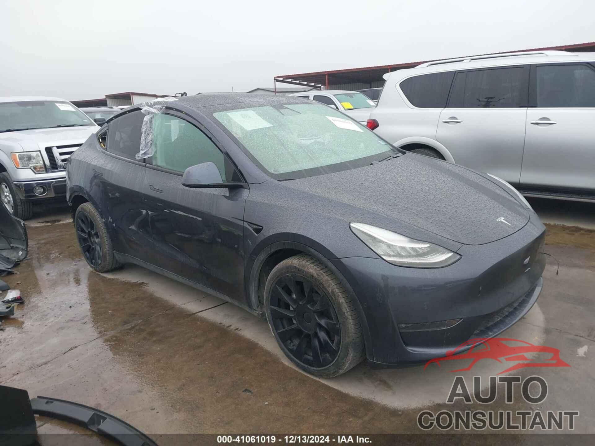 TESLA MODEL Y 2020 - 5YJYGDEE8LF051391