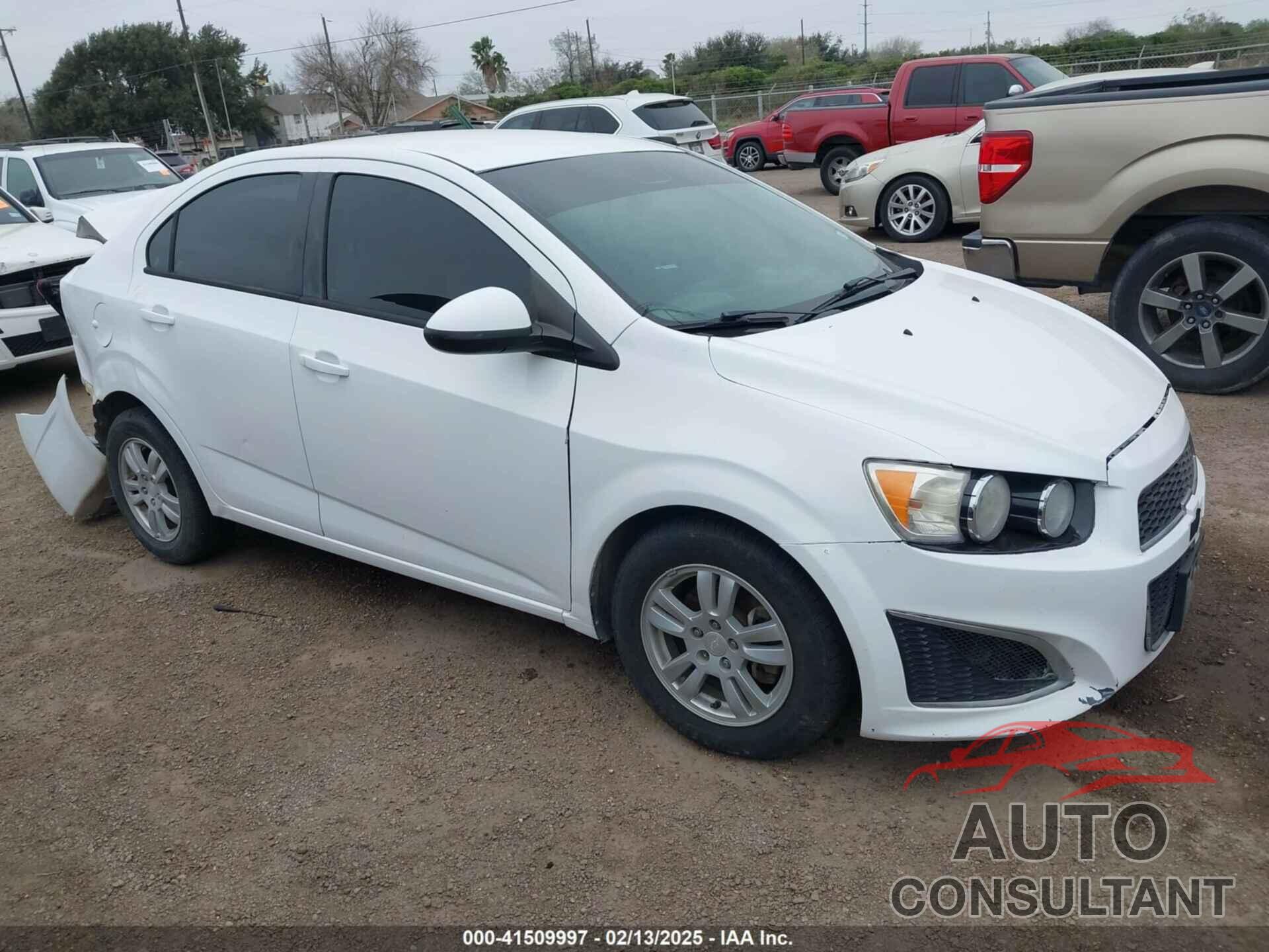 CHEVROLET SONIC 2012 - 1G1JA5SH7C4212837