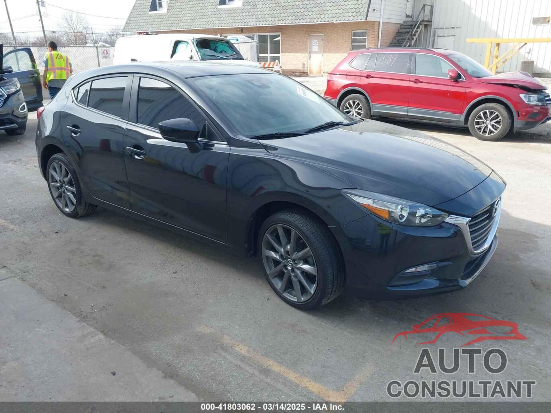 MAZDA MAZDA3 2018 - 3MZBN1L30JM247097