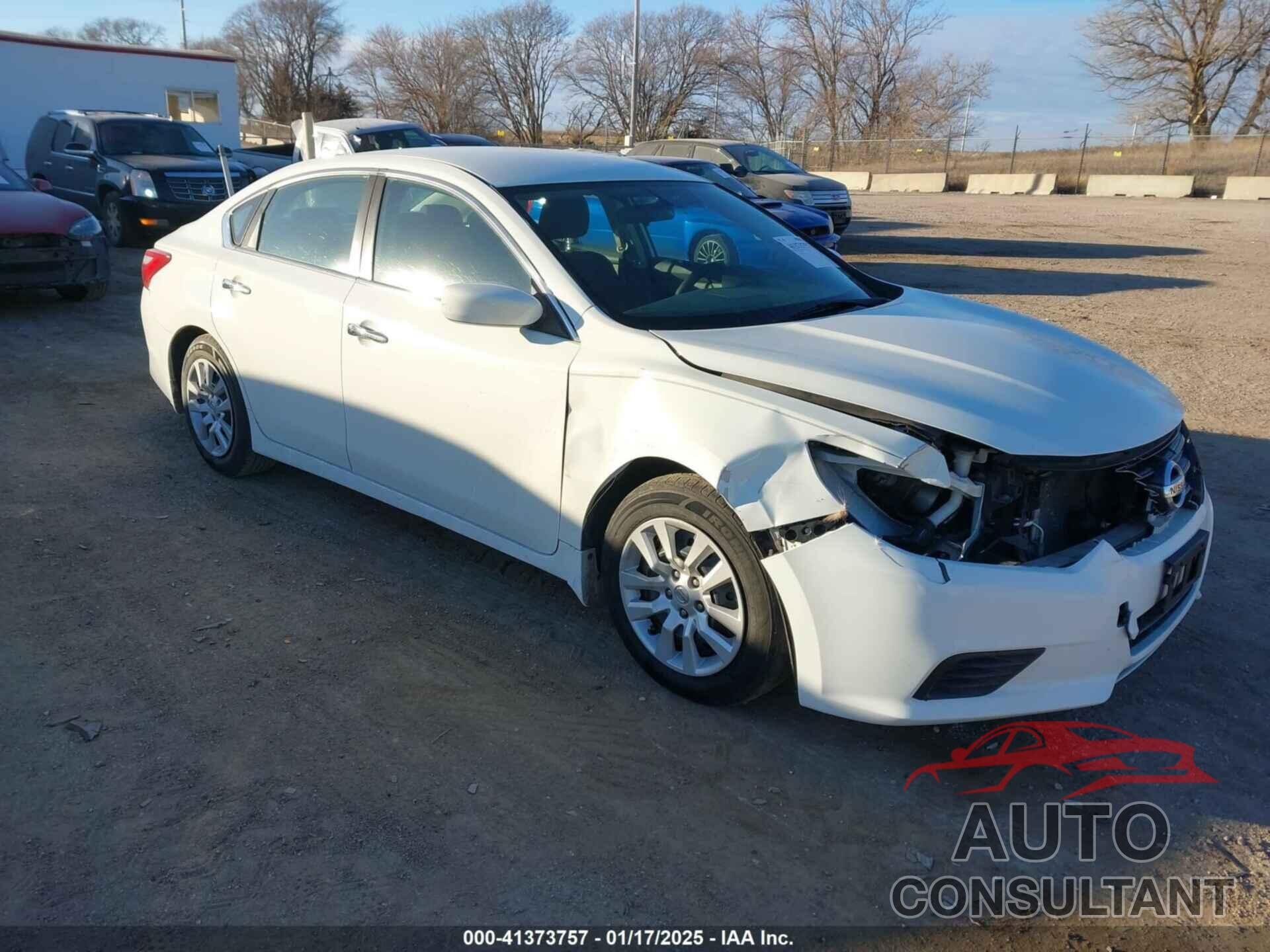 NISSAN ALTIMA 2017 - 1N4AL3AP8HC184824