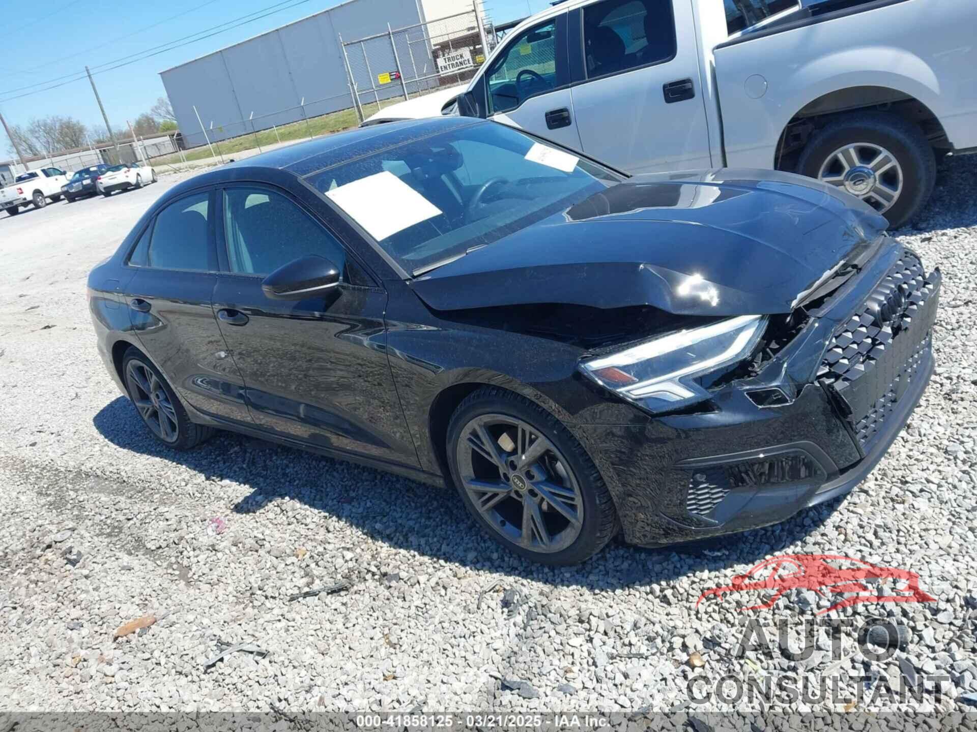 AUDI A3 2024 - WAUGUDGY5RA127997