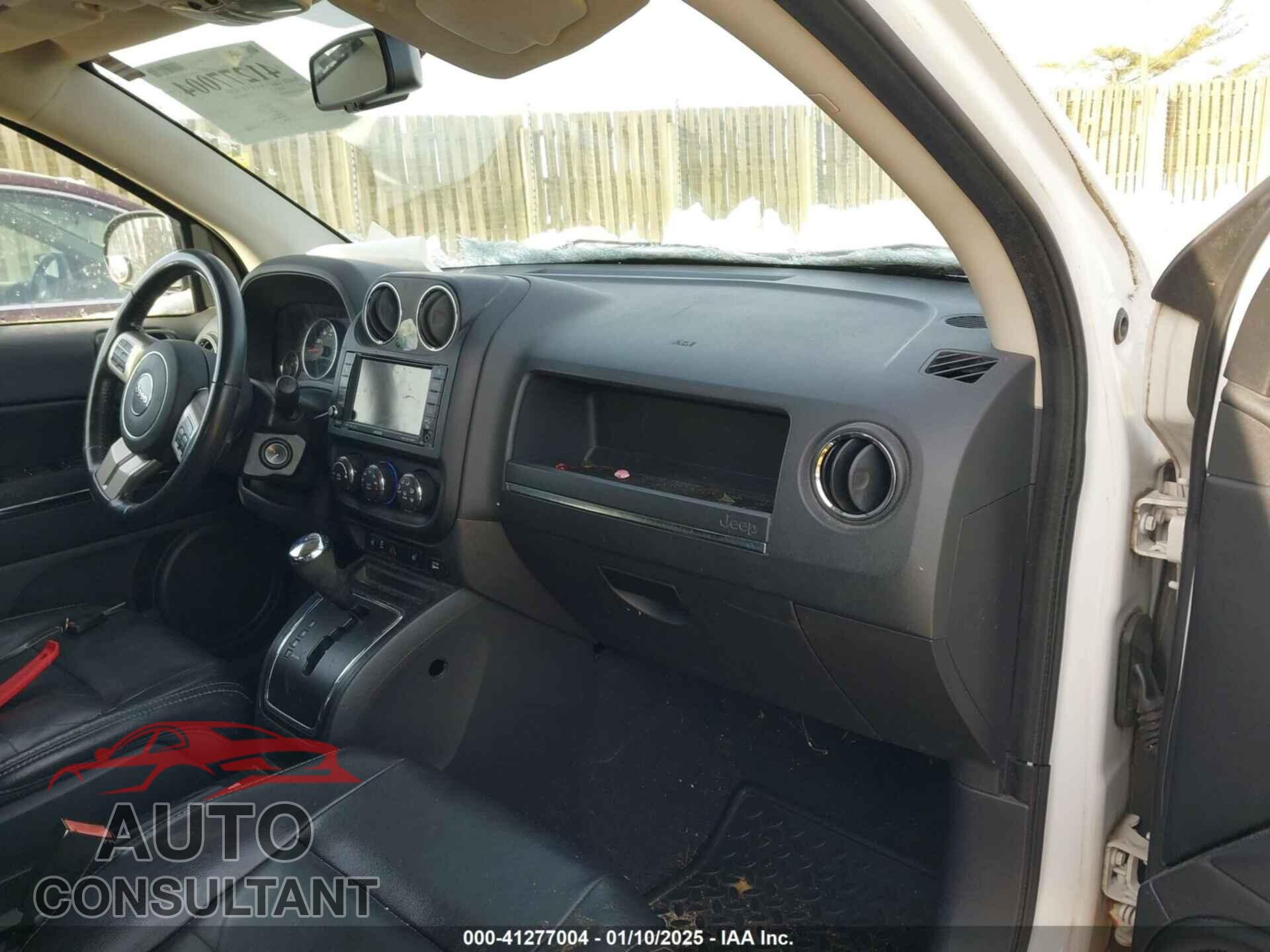 JEEP COMPASS 2011 - 1J4NF5FB2BD164723