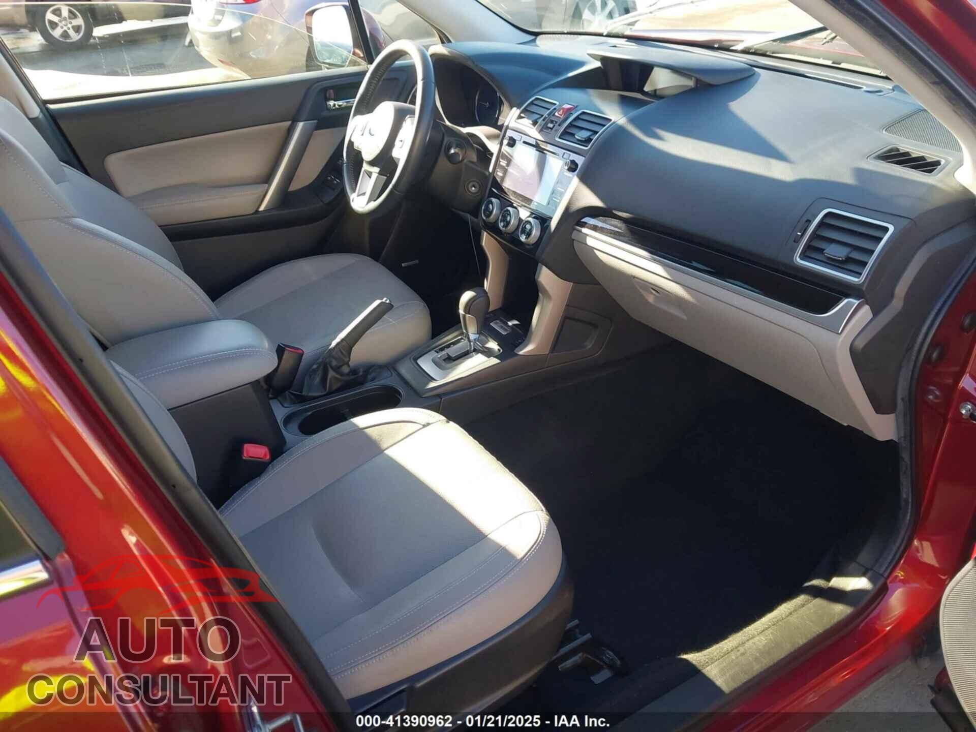 SUBARU FORESTER 2017 - JF2SJALC8HH577407