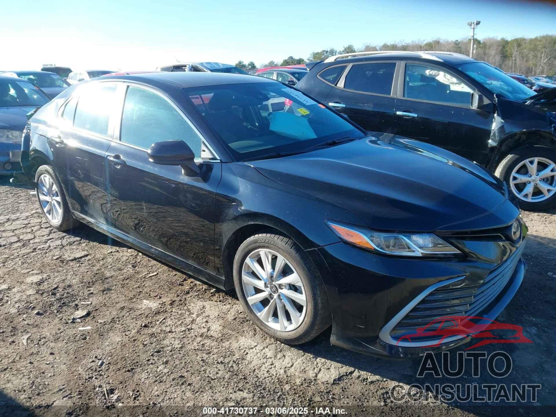 TOYOTA CAMRY 2021 - 4T1C11AK7MU556669