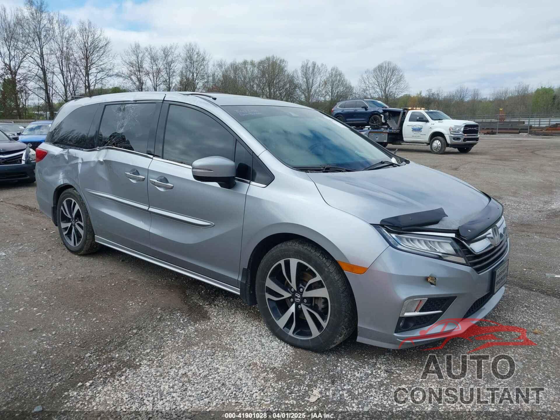 HONDA ODYSSEY 2018 - 5FNRL6H92JB004882