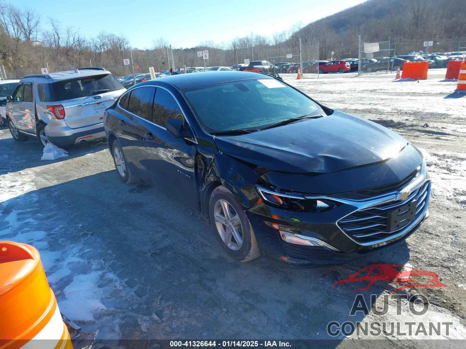 CHEVROLET MALIBU 2019 - 1G1ZB5ST1KF195380