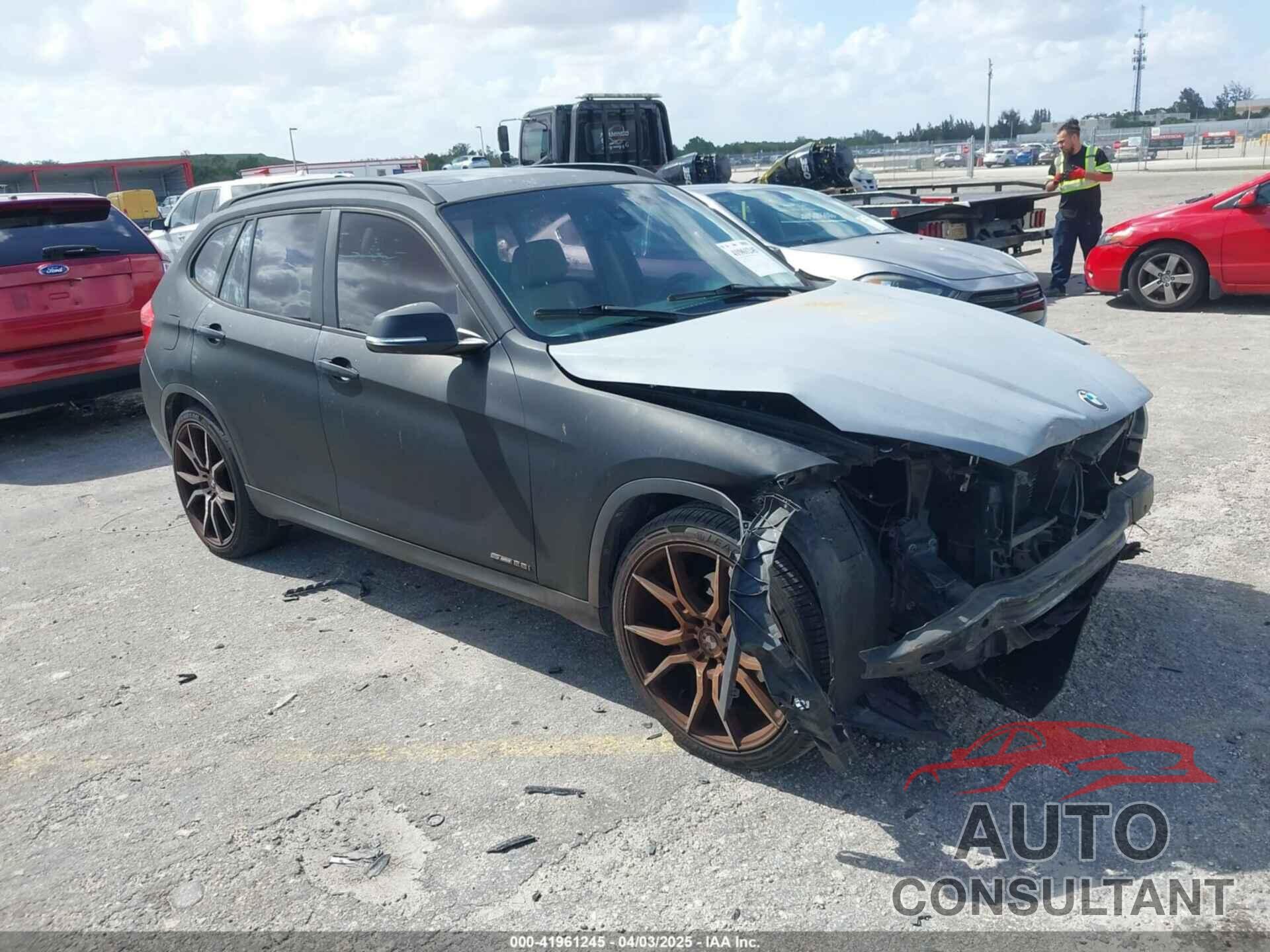 BMW X1 2015 - WBAVM1C56FV314381