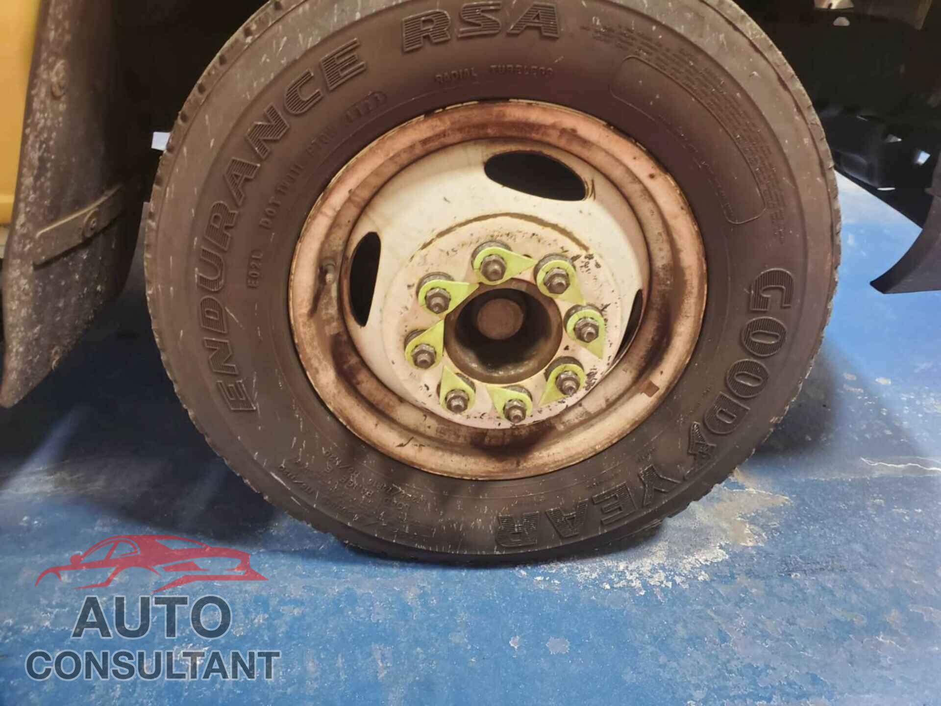 FORD ECONOLINE 2018 - 1FDXE4FS4JDC18920