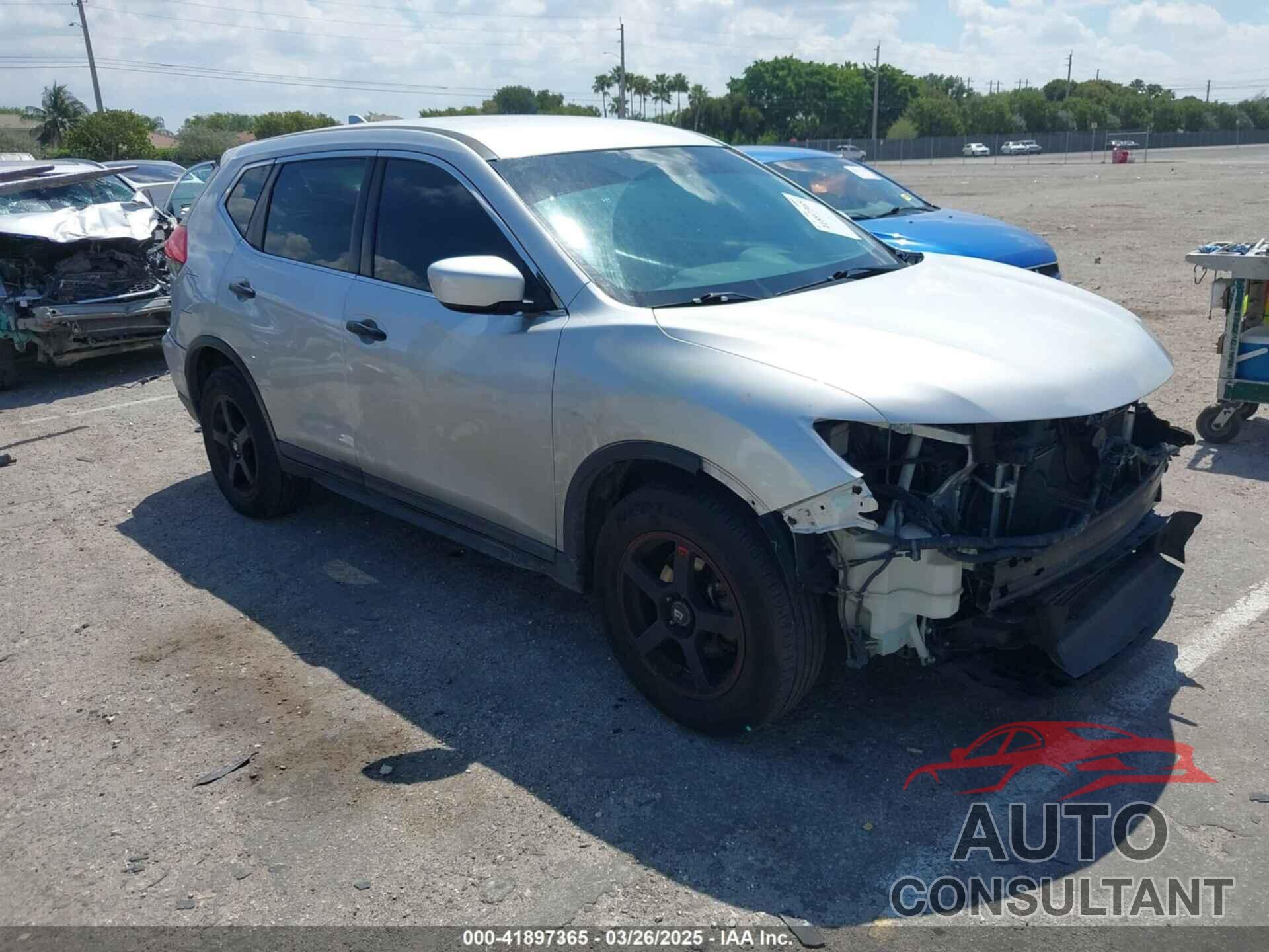 NISSAN ROGUE 2017 - KNMAT2MV3HP527028