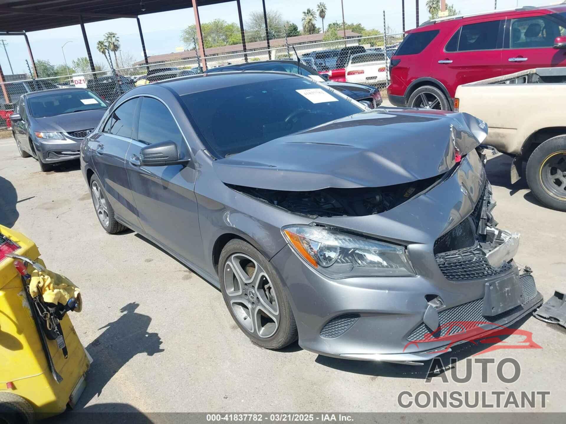 MERCEDES-BENZ CLA 250 2018 - WDDSJ4EB5JN697053