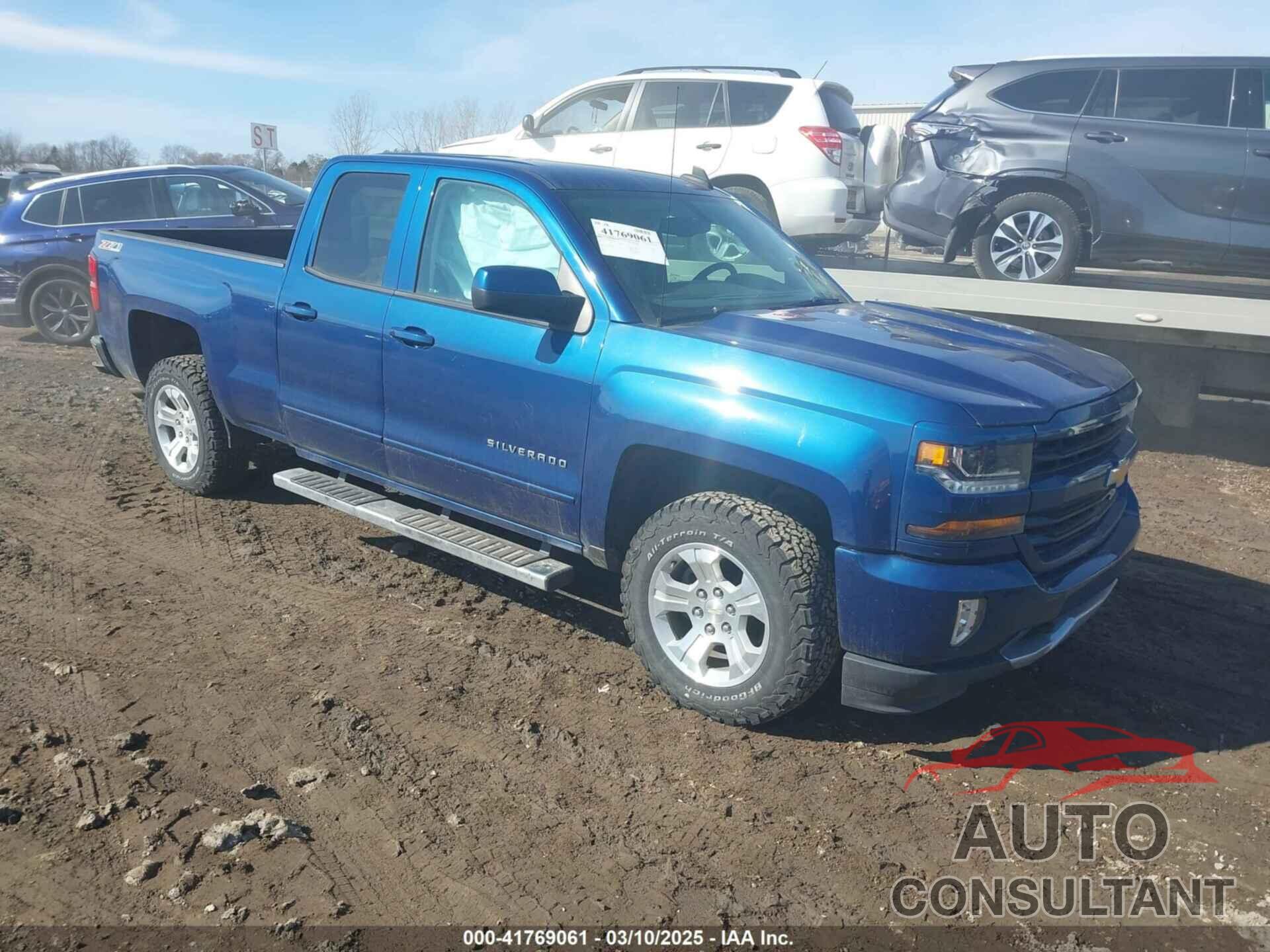 CHEVROLET SILVERADO 1500 2017 - 1GCVKREC4HZ403316
