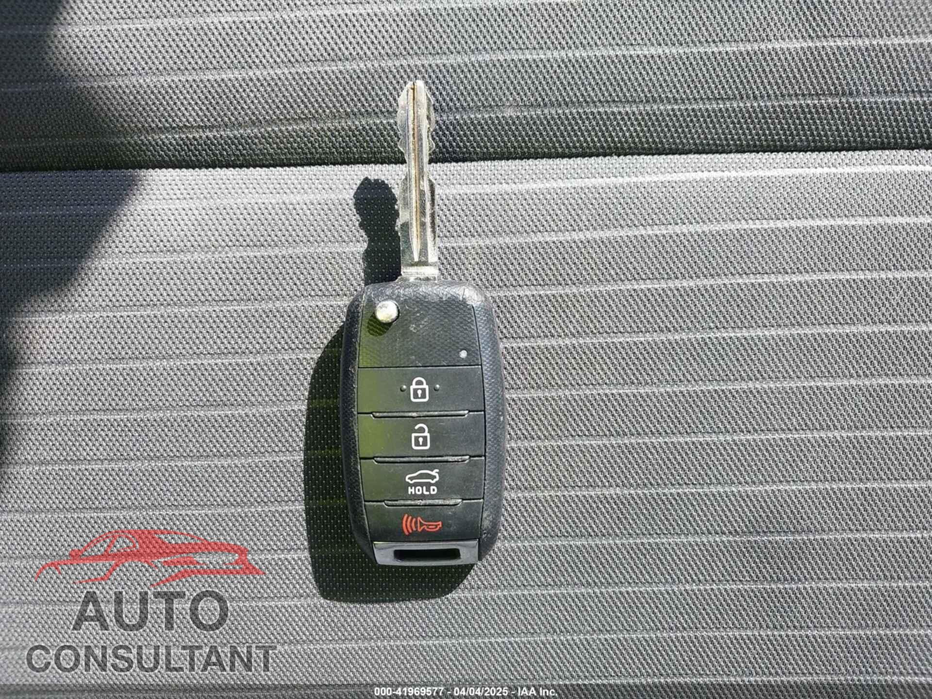 KIA FORTE 2017 - 3KPFL4A73HE123797