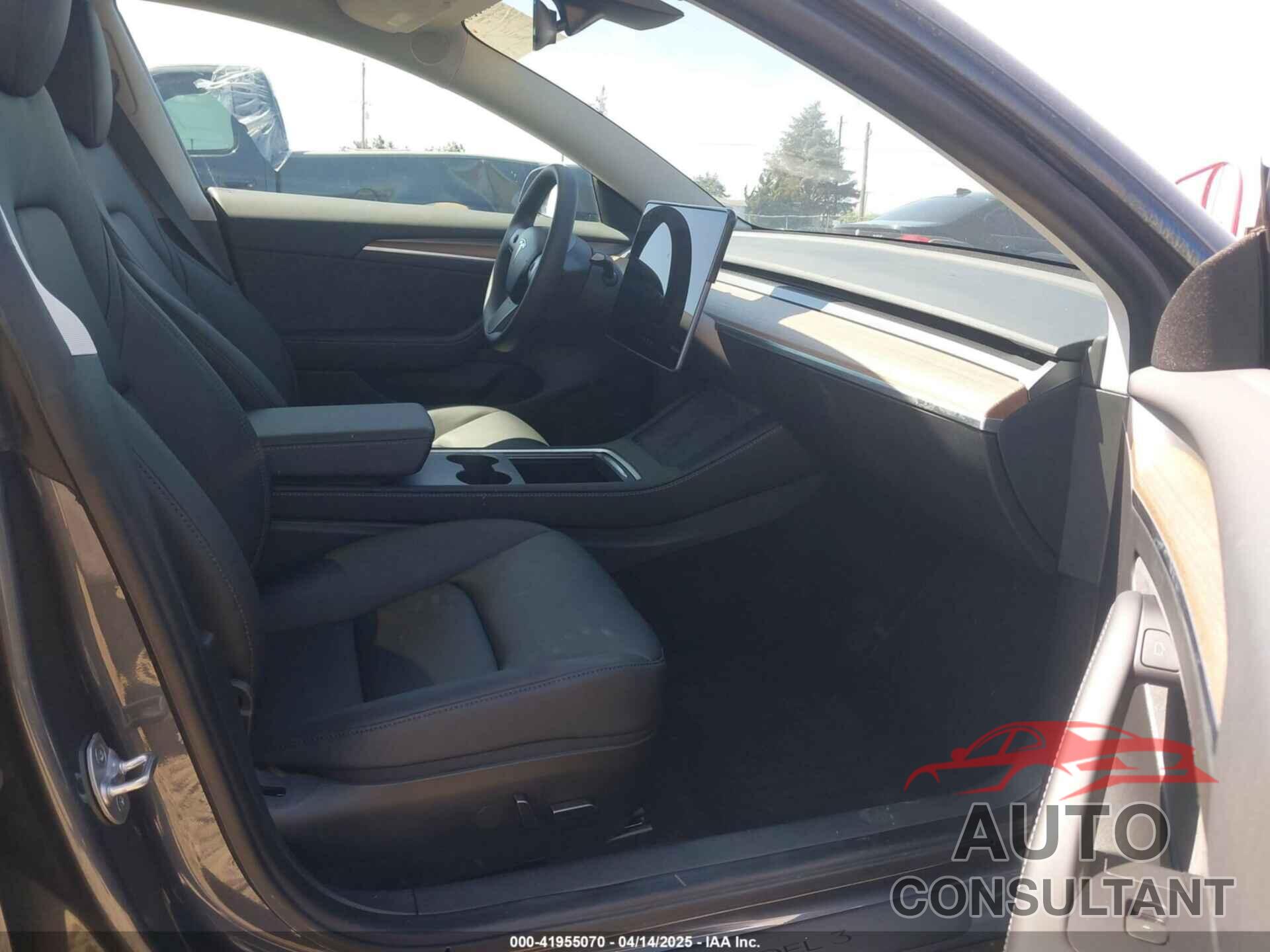 TESLA MODEL 3 2023 - 5YJ3E1EA3PF705831